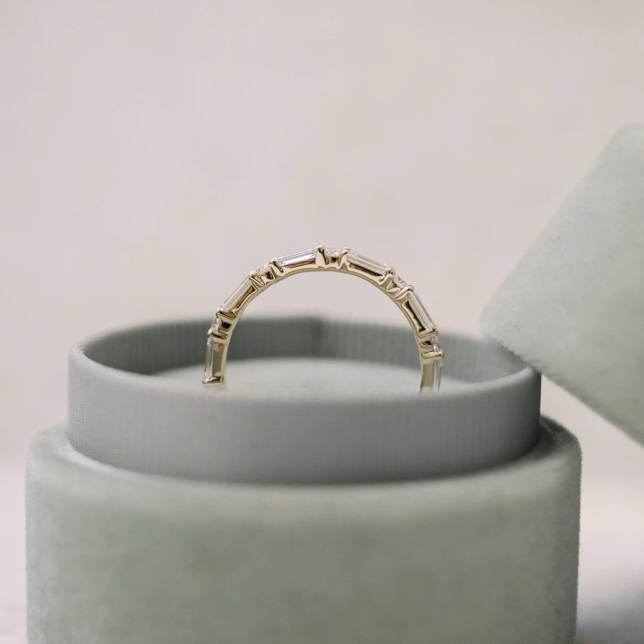#Color_Yellow Gold