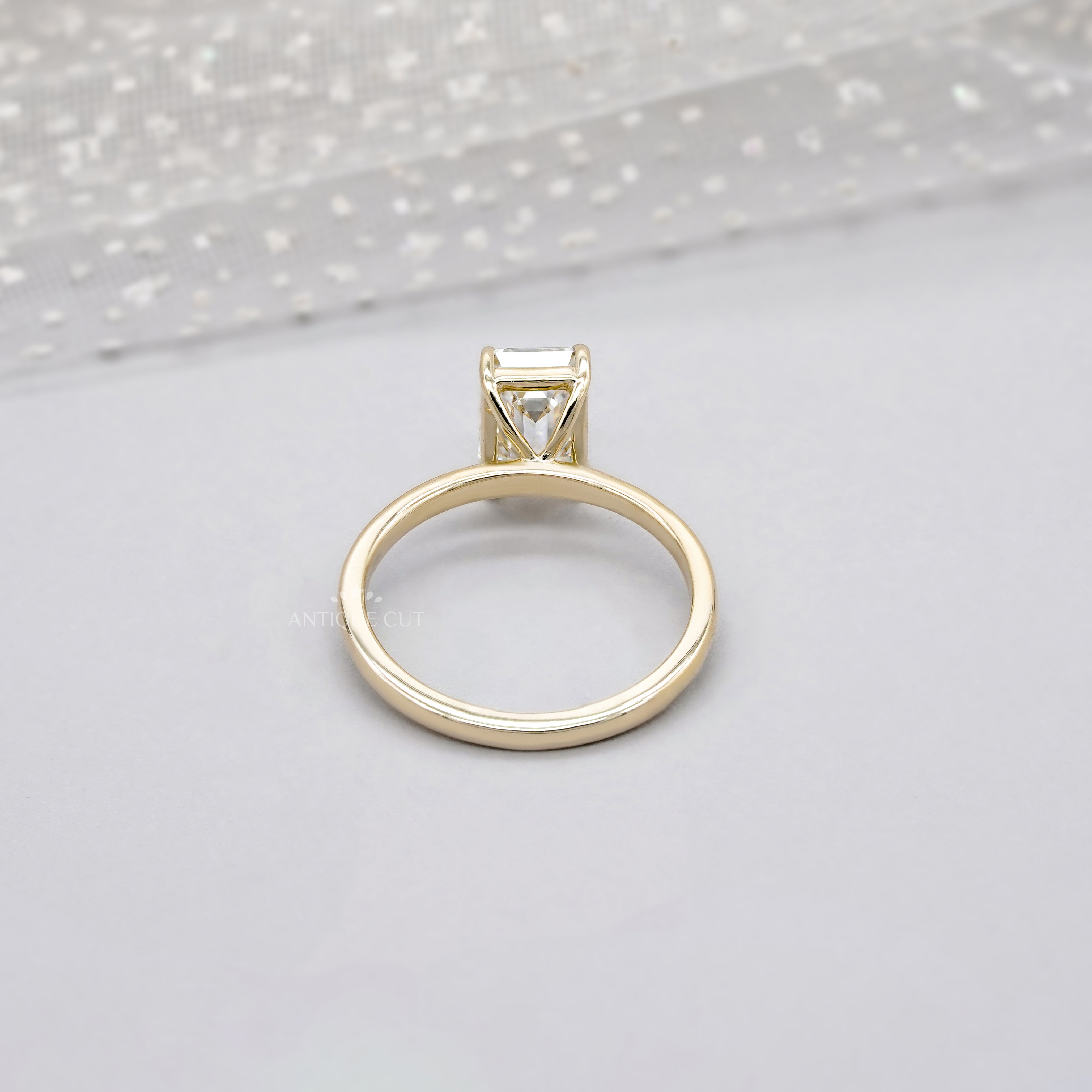 Emerald 2.00ct Lab Diamond Solitaire Ring | Yellow Gold | Minimalist IGI Certified
