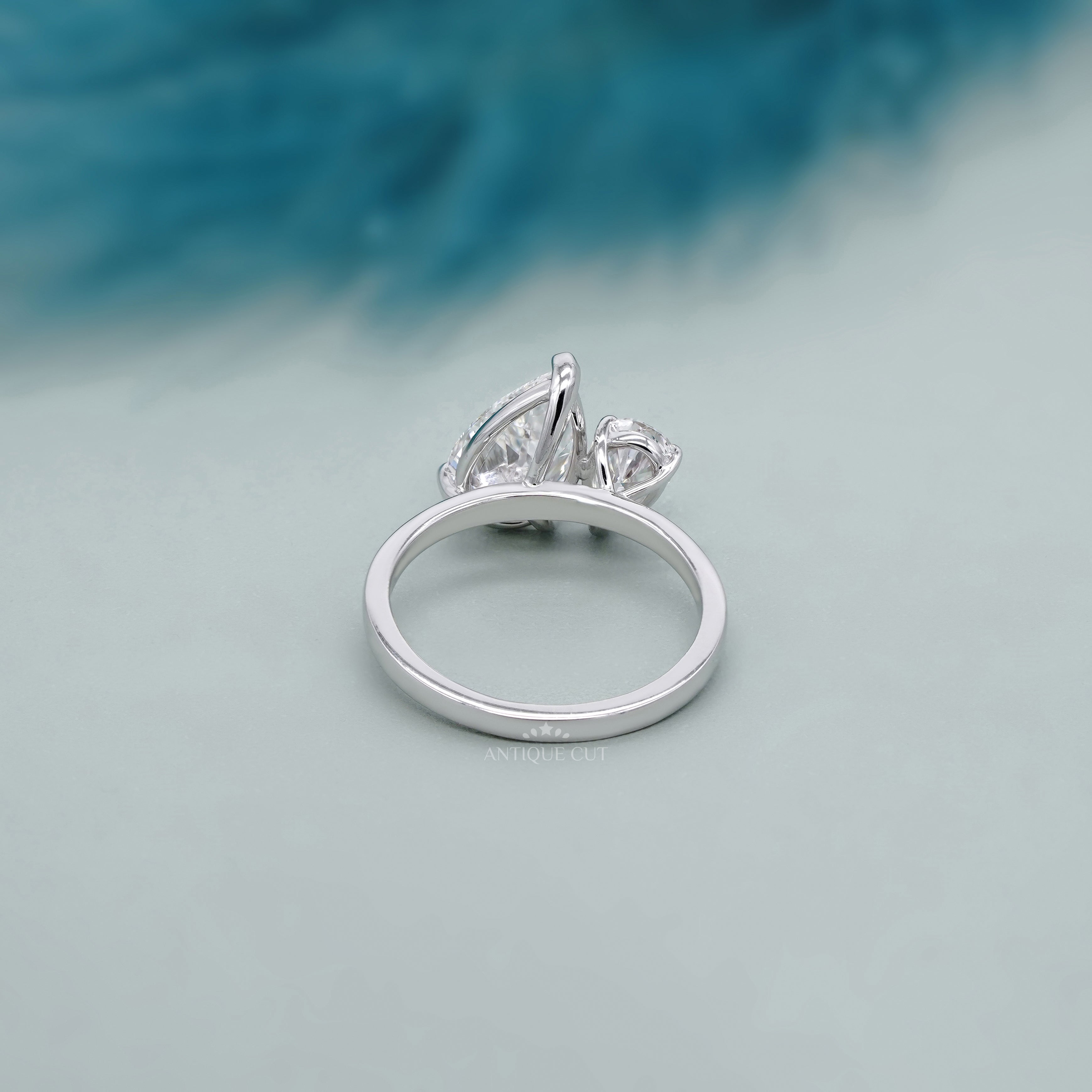Pear Toi et Moi 3.15ct Lab Diamond Ring | Unique Two-Stone | IGI Certified