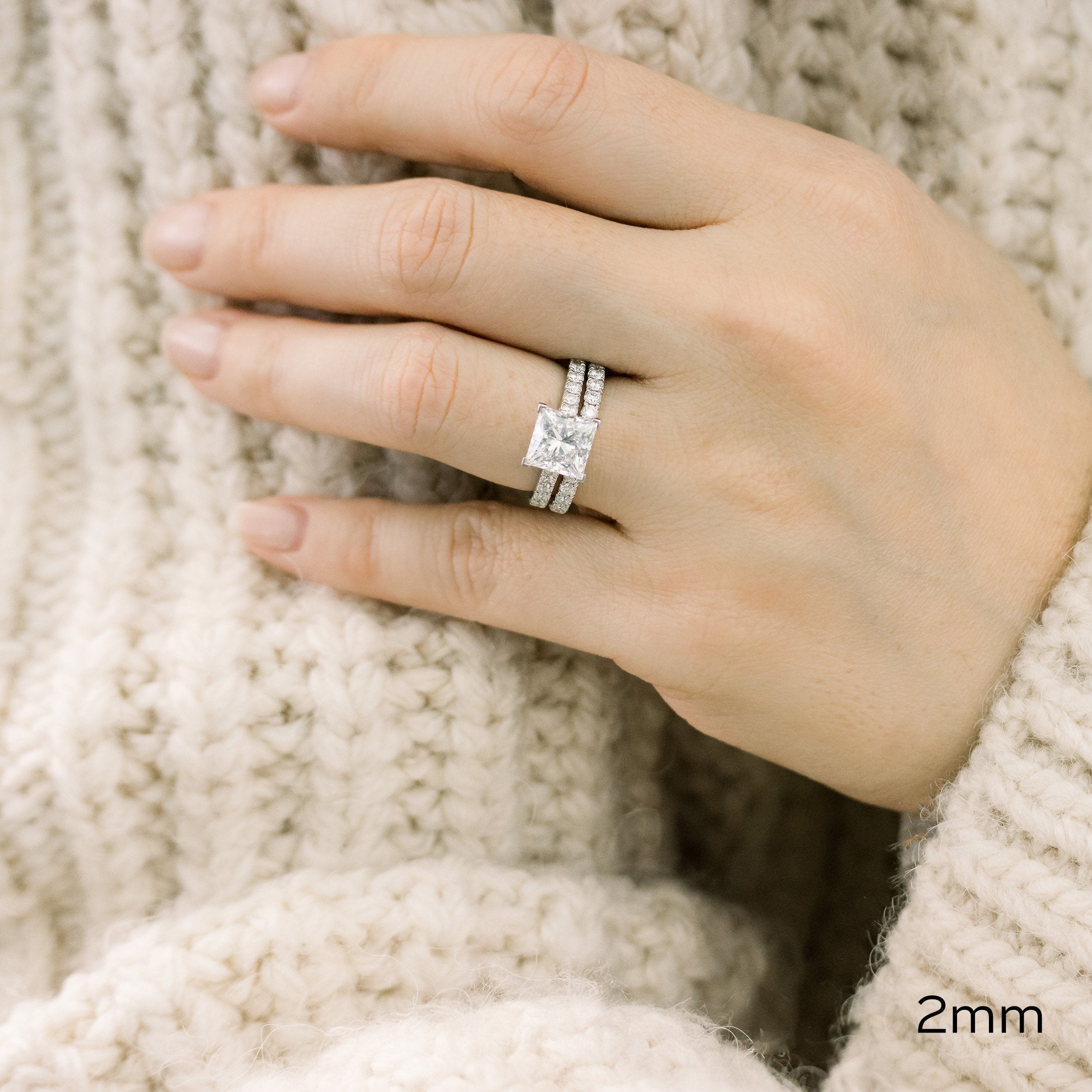 U PAVÉ ETERNITY BAND