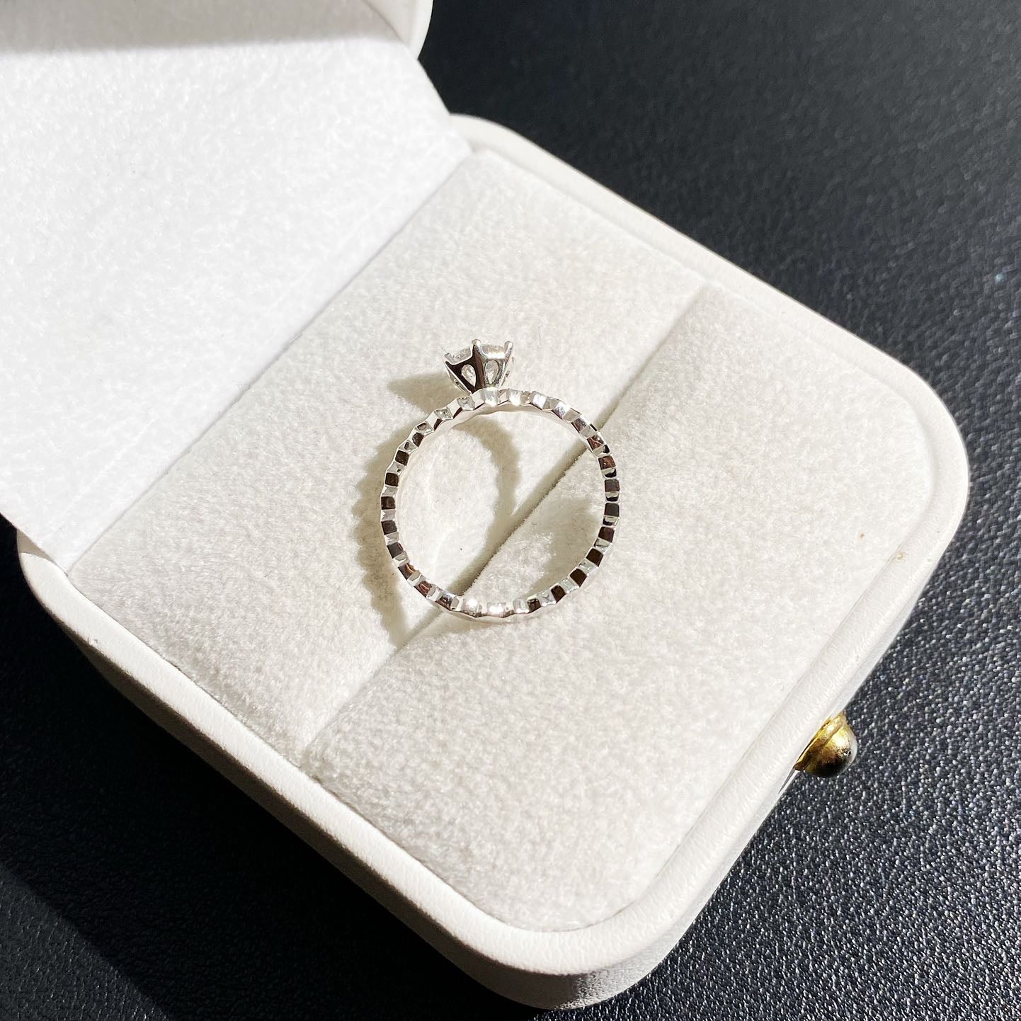 Round 0.70tcw Lab Grown Diamond Eternity Style Basket Engagement Ring, D-E-F Color, VVS-VS Clarity - IGI Certified