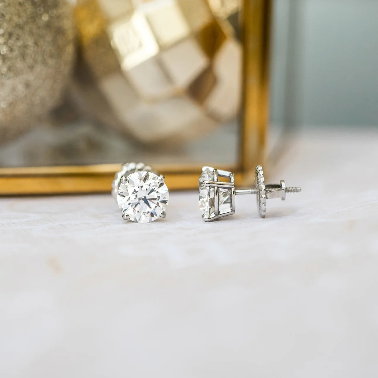 #Color_White Gold_3.0tcw