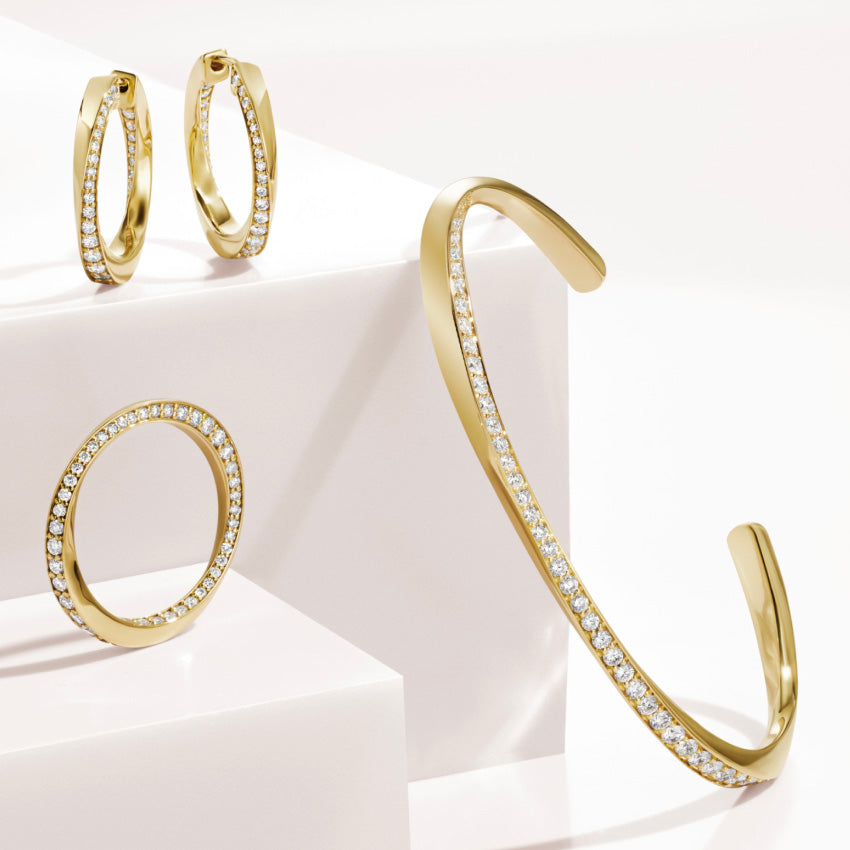 Round Lab Grown Diamond Spira Hoop Earrings, EF Color, VS Clarity, IGI Certified
