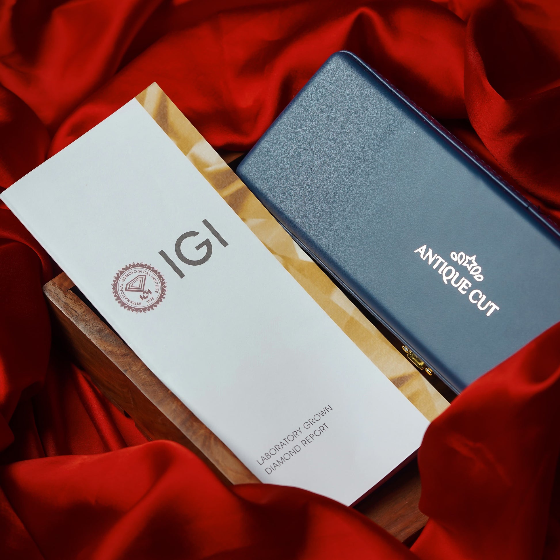 Oval 6.00ct Lab Diamond Bezel Engagement Ring | IGI Certified | E-F Color | VVS-VS Clarity