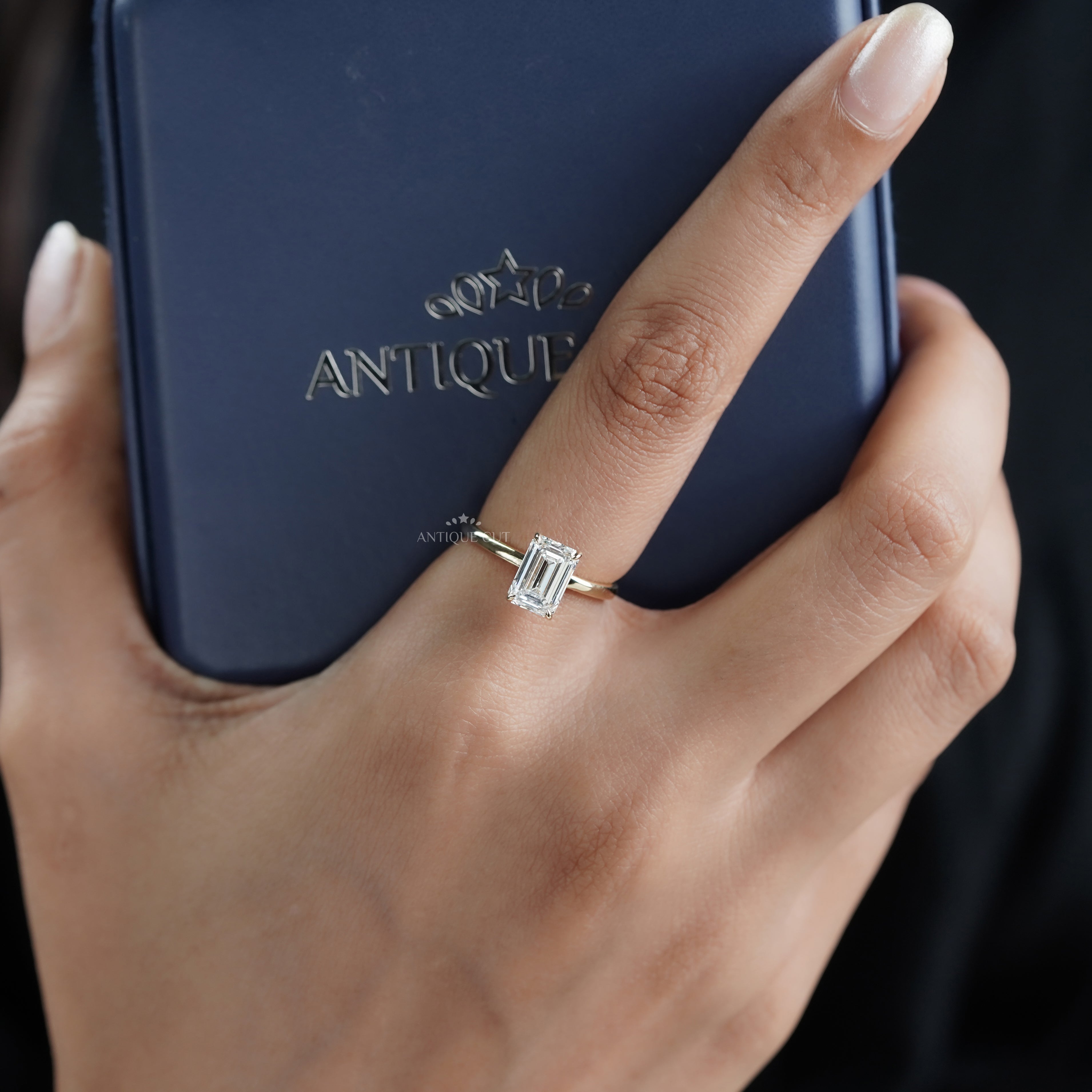 Emerald 2.00ct Lab Diamond Solitaire Ring | Yellow Gold | Minimalist IGI Certified