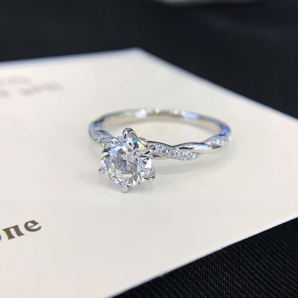 Round 1.20tcw Lab Grown Diamond Twisted Band Solitaire Engagement Ring, D-E-F Color, VVS-VS Clarity - IGI Certified