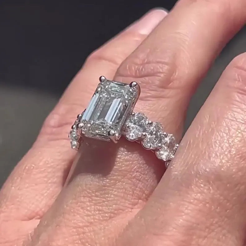 Emerald and Oval Diamond Engagement Ring | 9.00tcw Lab Grown Diamonds | Scalloped Design | Ethical & IGI Certified