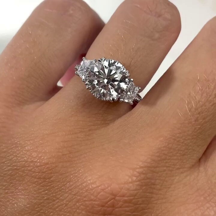 Round 2.50tcw Lab Grown Diamond Vintage Style Trapezoid Three Stone Engagement Ring, D-E-F Color, VVS-VS Clarity