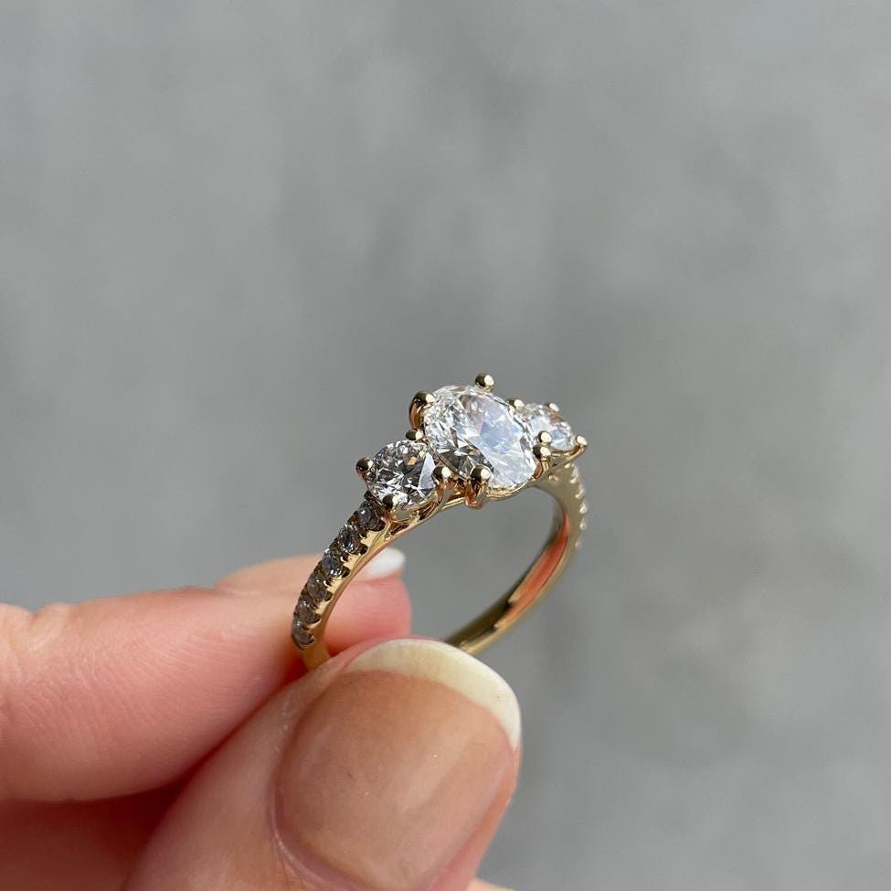 Oval 2.50tcw Lab Grown Diamond Side Stone Band Engagement Ring, D-E-F Color, VVS-VS Clarity