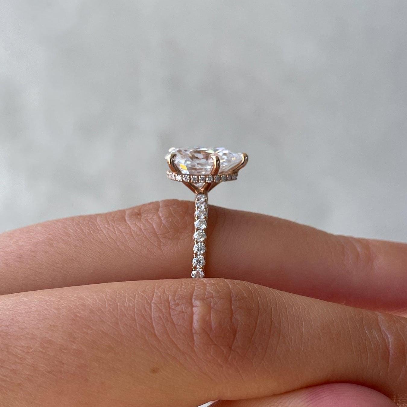 Pear 3.30ct Lab Grown Diamond Hidden Halo ring Engagement ring, D-E-F color, VVS-VS Clarity - IGI Certificate
