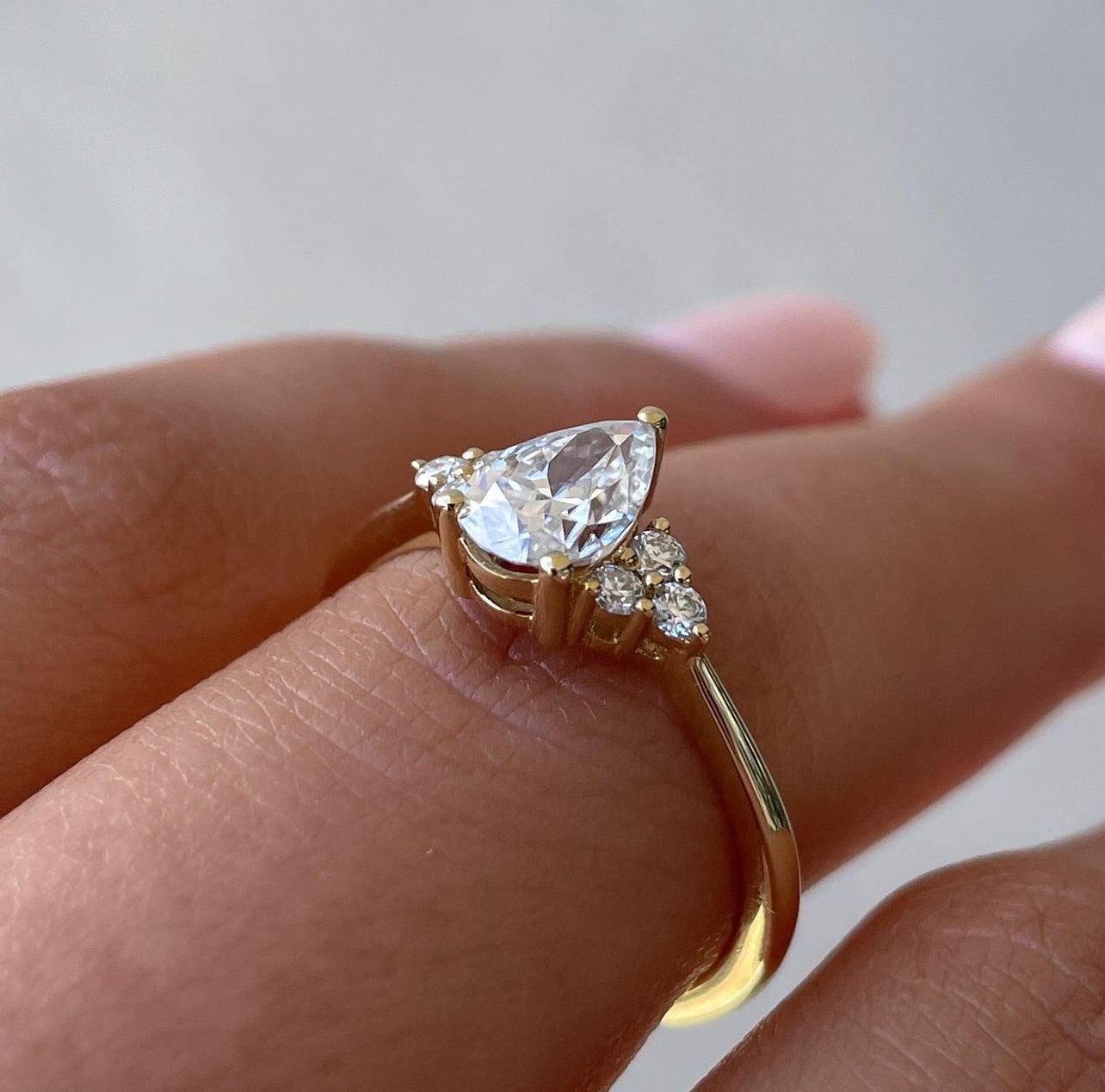 Pear 1.30tcw Lab Grown Diamond Accent Stones Engagement Ring, D-E-F Color, VVS-VS Clarity