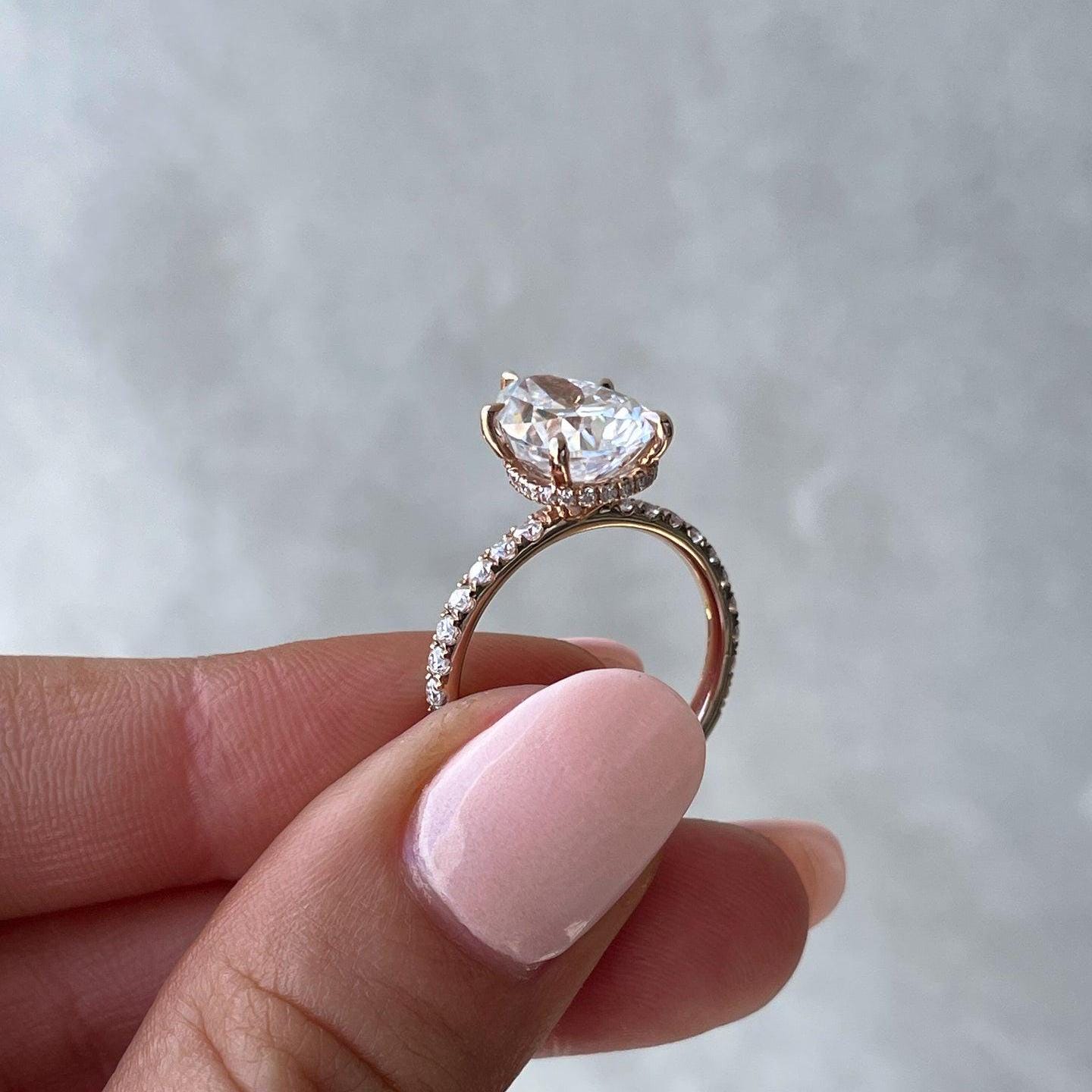 Pear 3.30ct Lab Grown Diamond Hidden Halo ring Engagement ring, D-E-F color, VVS-VS Clarity - IGI Certificate