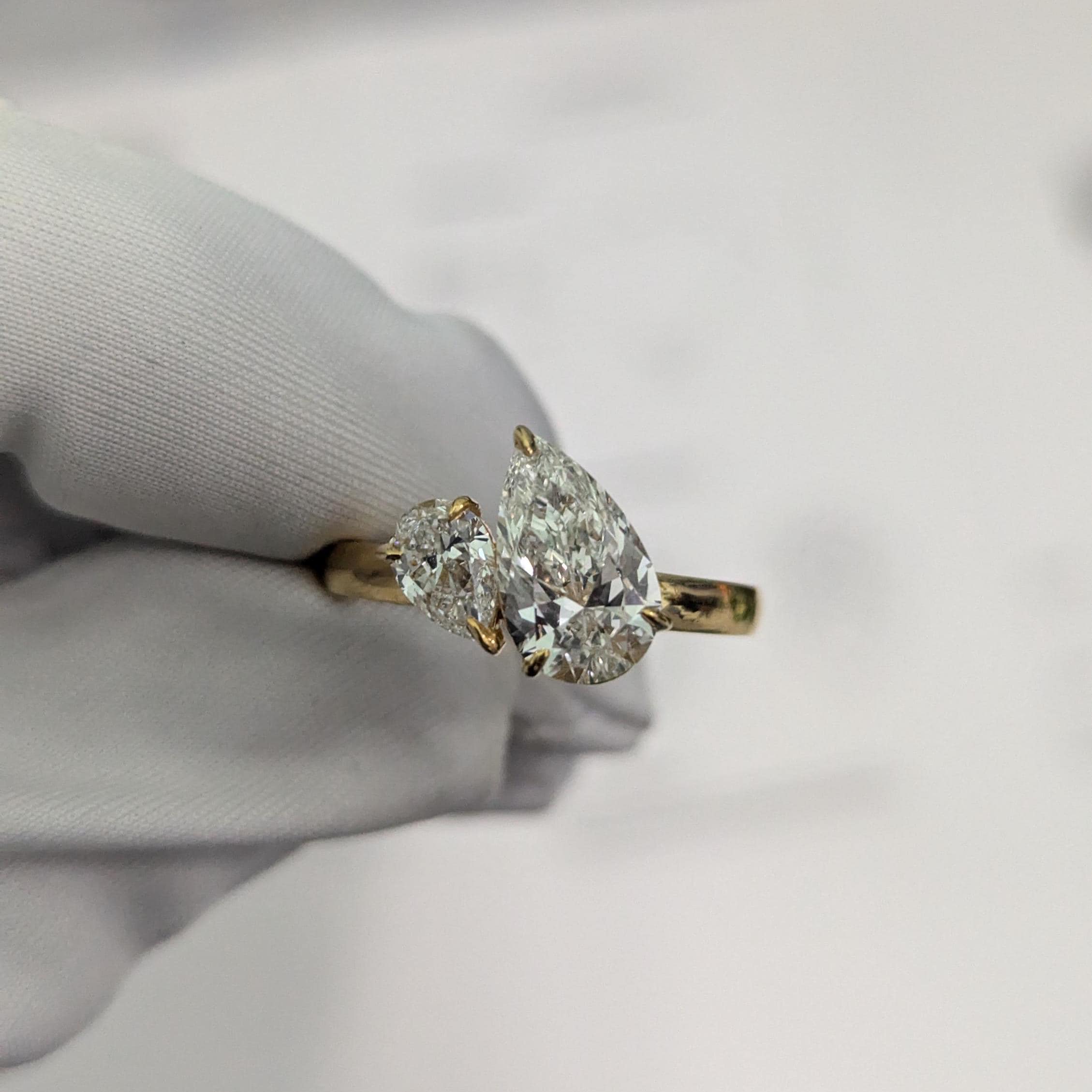 Pear 2.00tcw Lab Grown Diamond Toi et Moi Engagement Ring, D-E-F color, VVS-VS Clarity - IGI Certificate