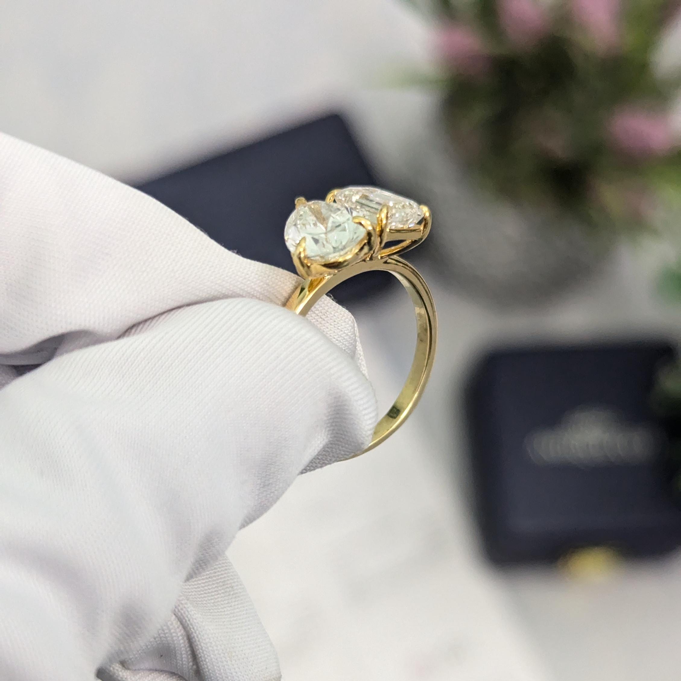 Pear And Emerald 3.00tcw Lab Grown Diamond Toi et Moi Engagement Ring, D-E-F Color, VVS-VS Clarity