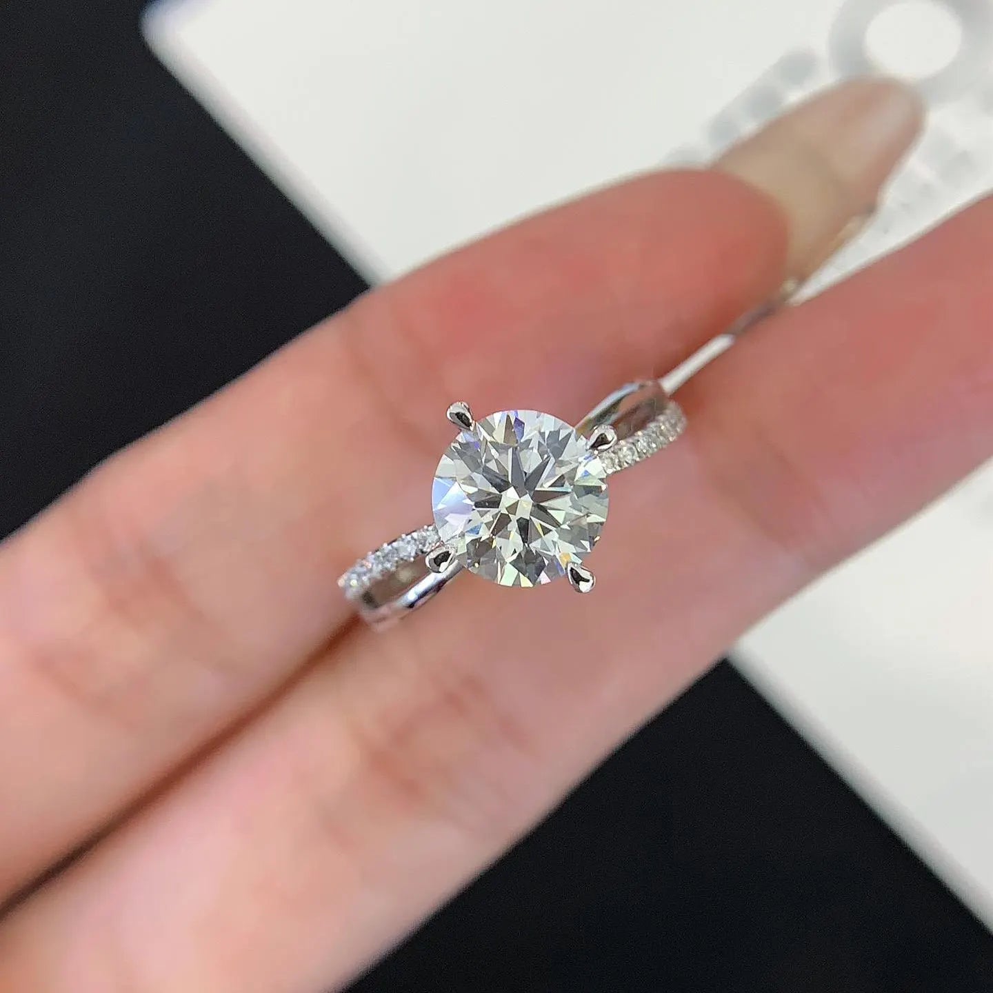Round 1.70tcw Lab Grown Diamond Accent Set Split Band Engagement Ring, D-E-F Color, VVS-VS Clarity - IGI Certified