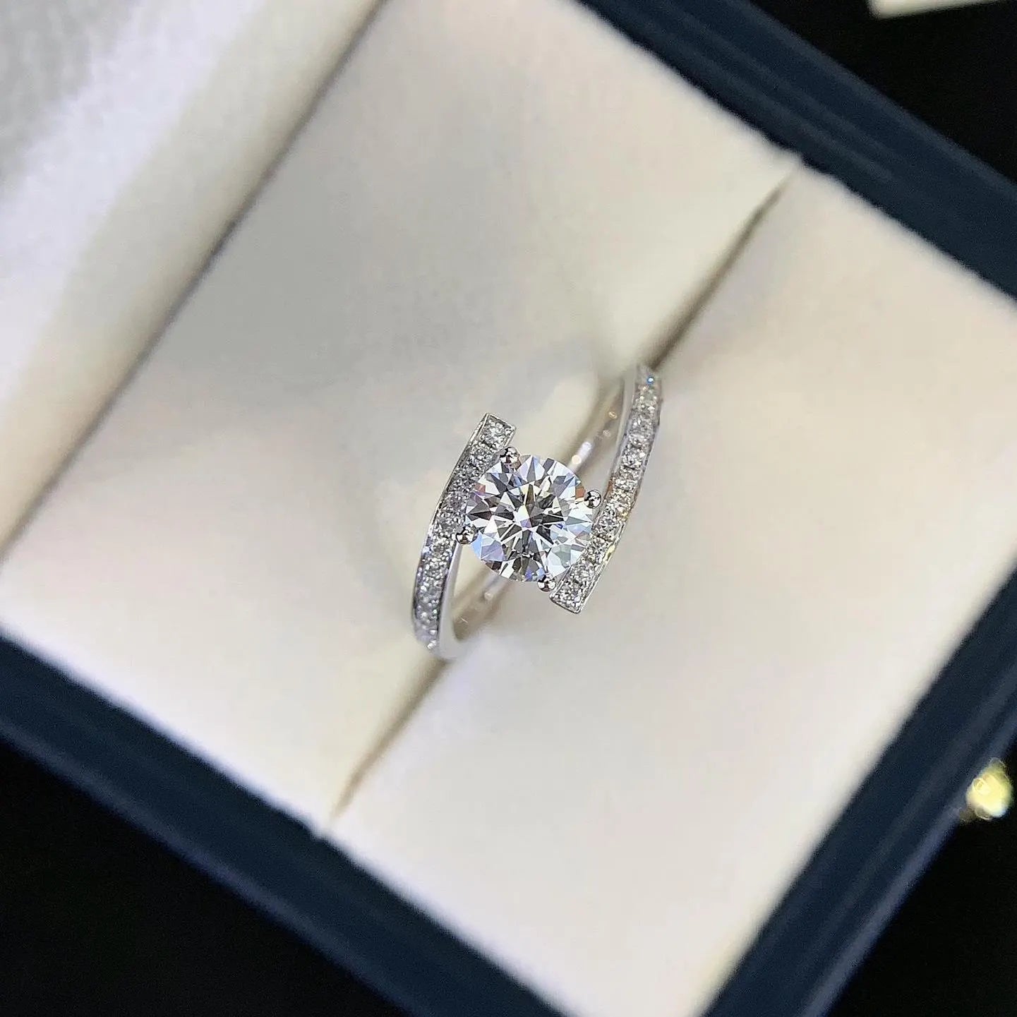 Round 1.70tcw Lab Grown Diamond Solitaire Bypass Band Engagement Ring, D-E-F Color, VVS-VS Clarity - IGI Certified