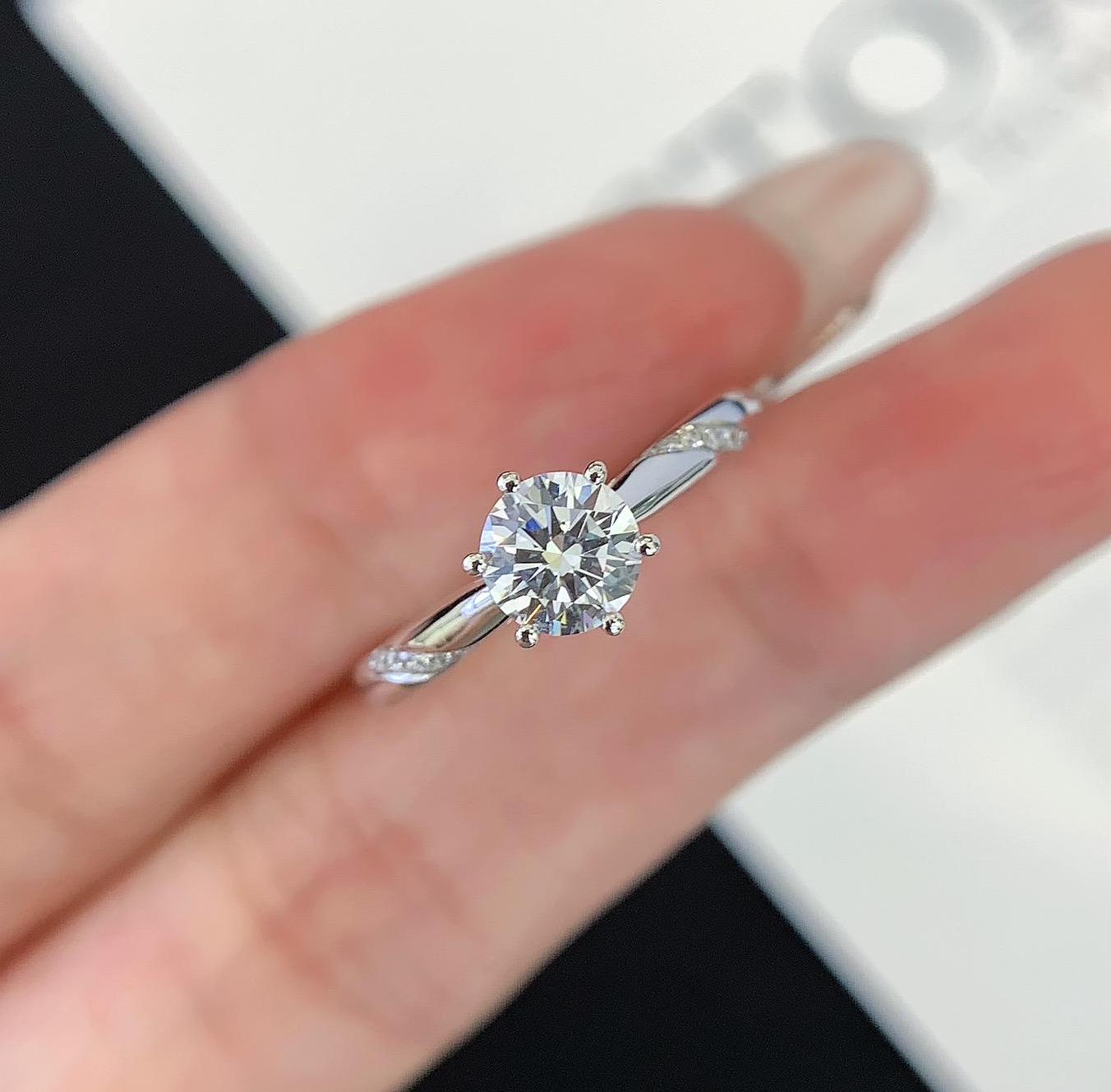 Round 0.70tcw Lab Grown Diamond Simple Solitaire Basket Pave Engagement Ring, D-E-F Color, VVS - VS Clarity - IGI Certified