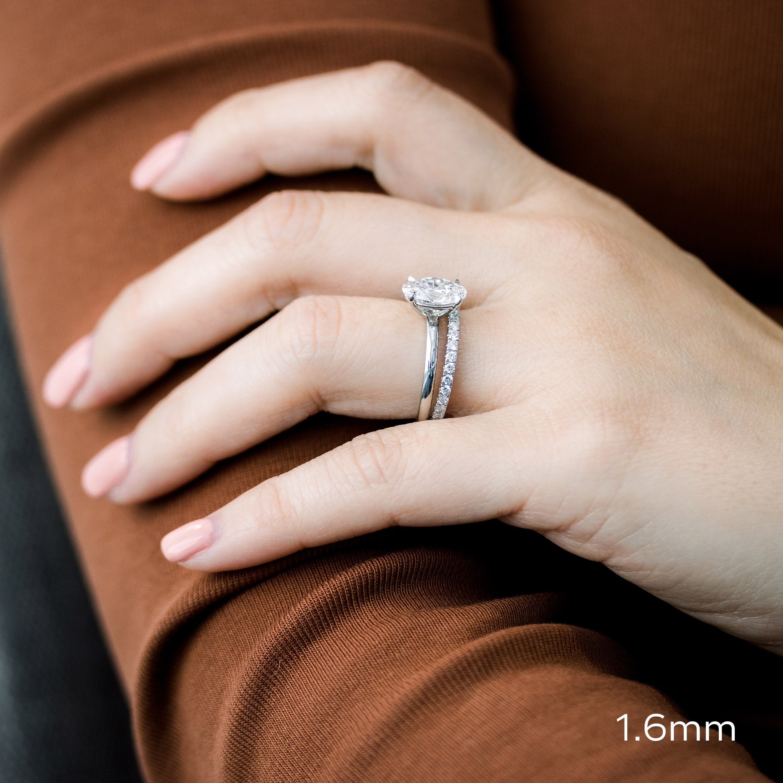 U PAVÉ ETERNITY BAND