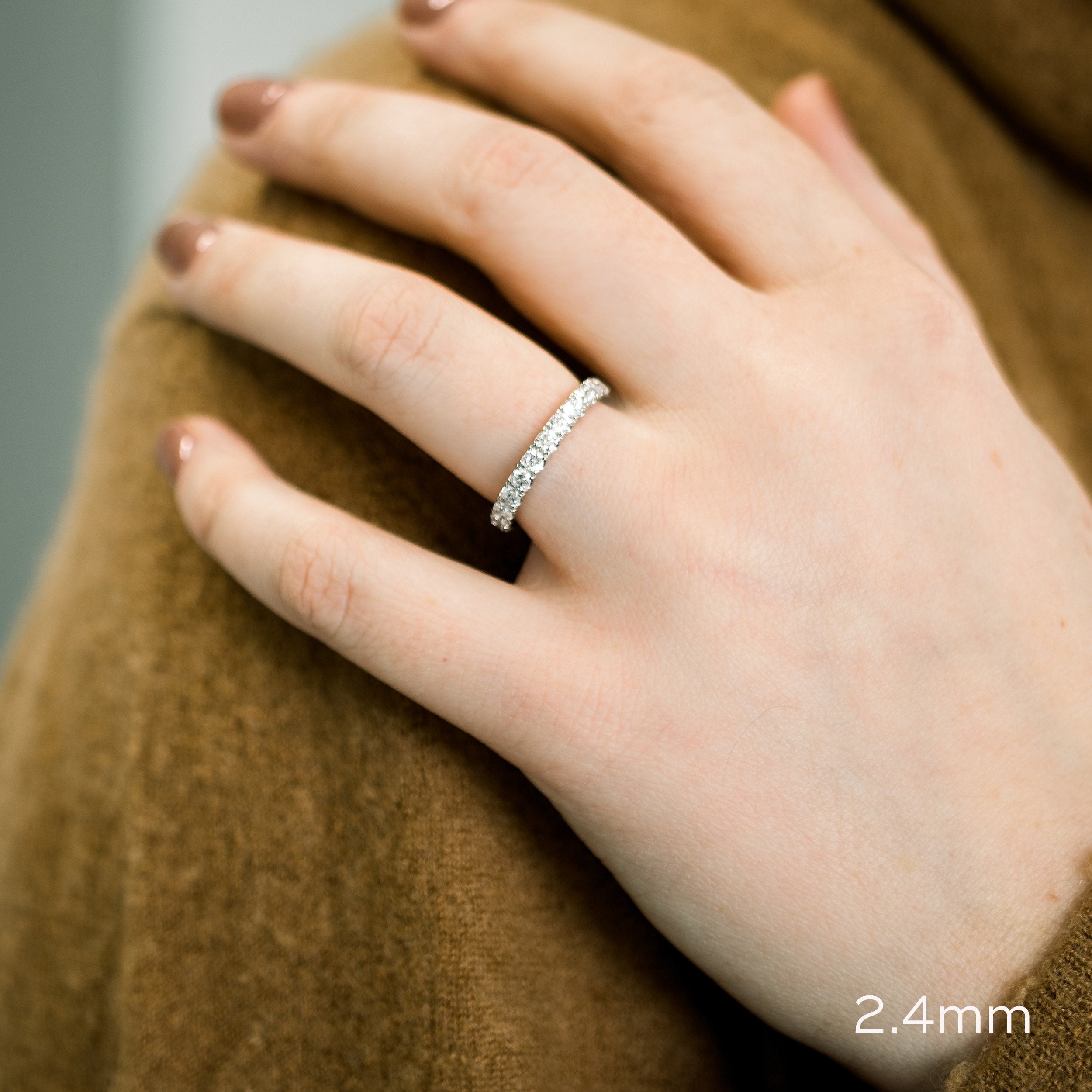 U PAVÉ ETERNITY BAND