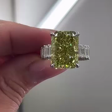 Fancy Yellow 15.50tcw Radiant Lab Grown Diamond Ring | 10ct Center + 5.50ct Side Stones | IGI Certified