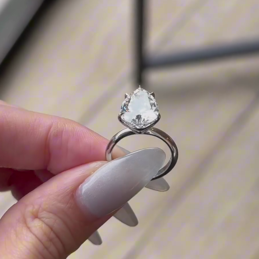 Pear 4.00ct Lab Grown Diamond Engagement Ring, D-E-F Color, VVS-VS Clarity - IGI Certified