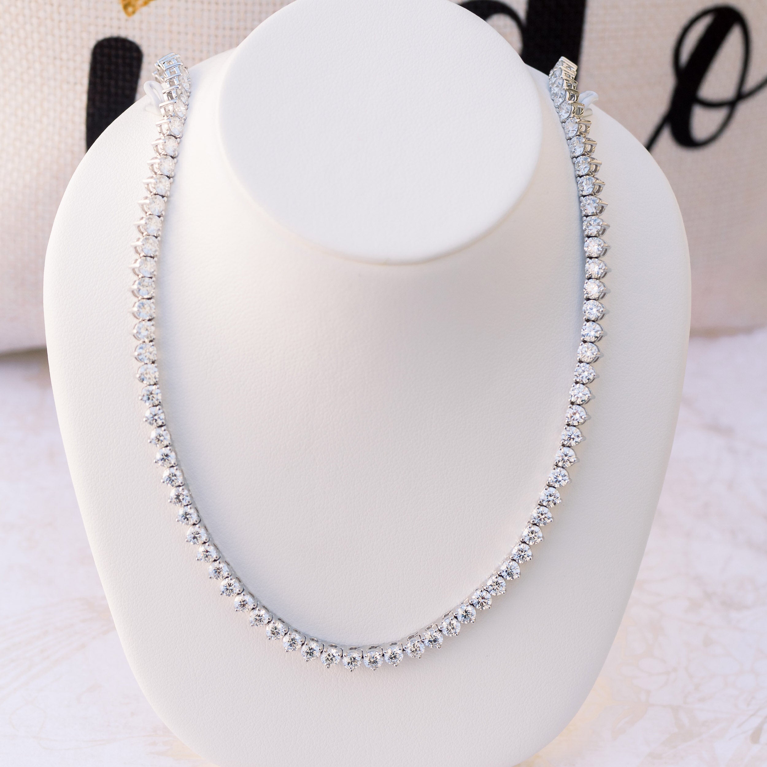 Tennis necklace Lab grown Diamond DEF Color VS+ Clarity
