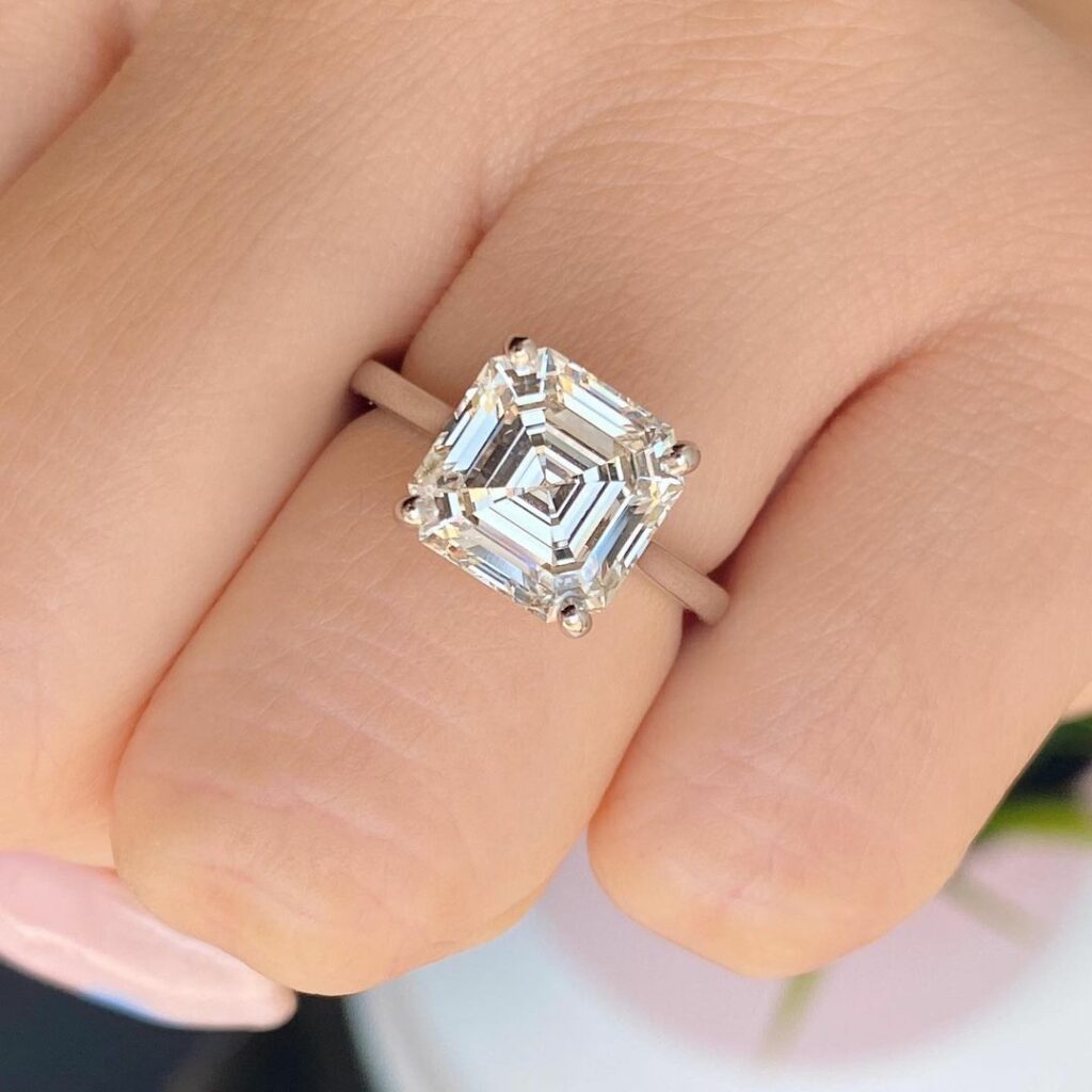 Asscher Lab-Grown Diamond Rings