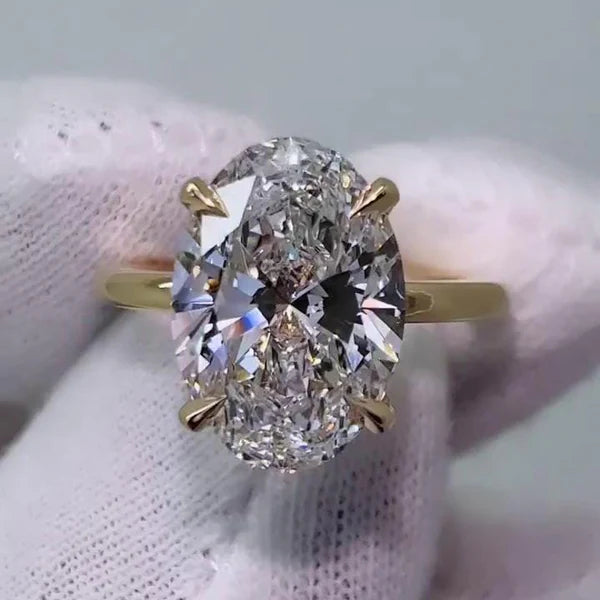 Oval Lab-Grown Diamond Rings
