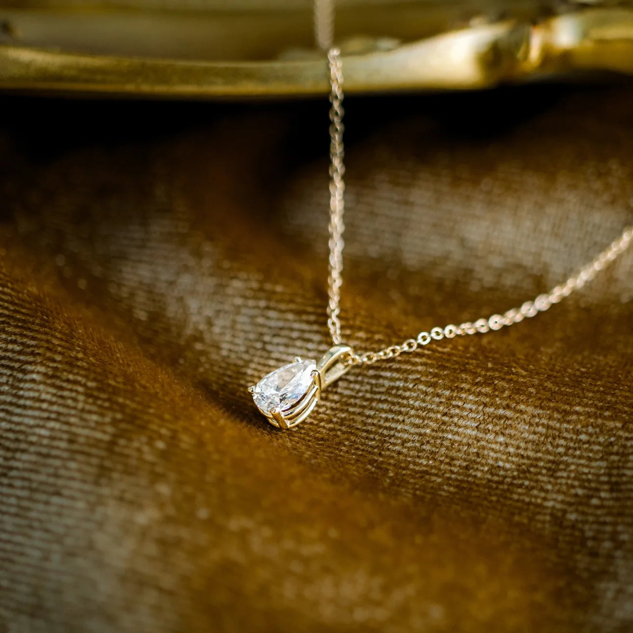 #Color_Yellow Gold