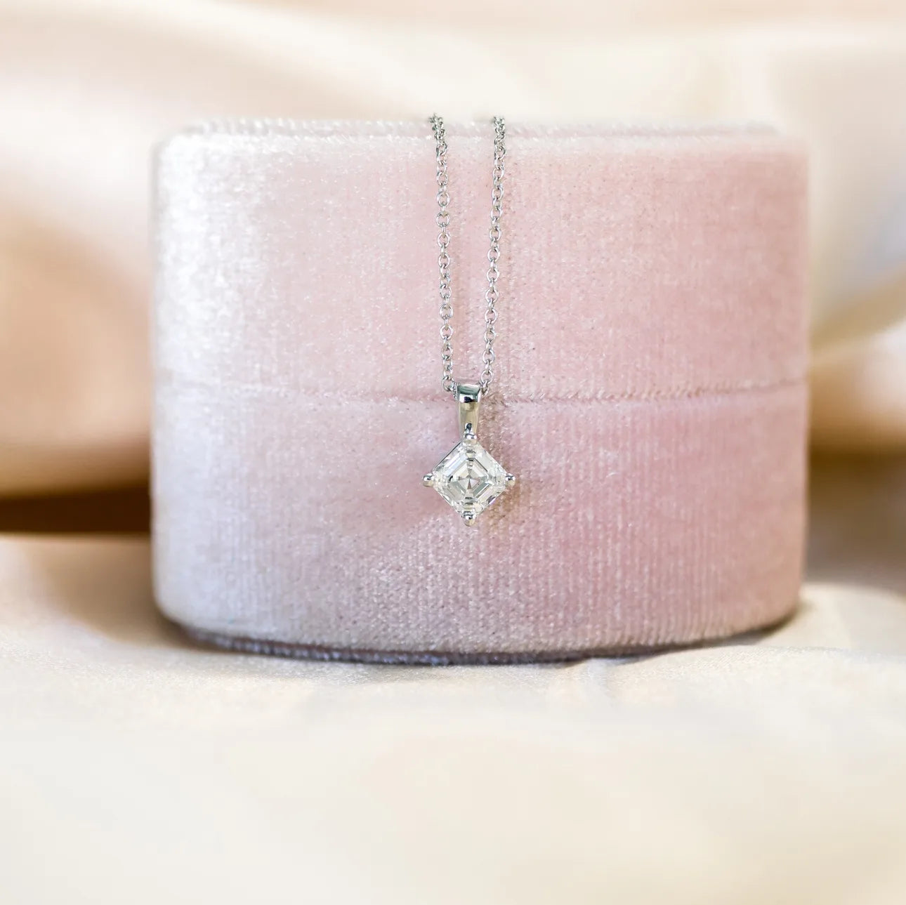 #Color_White Gold