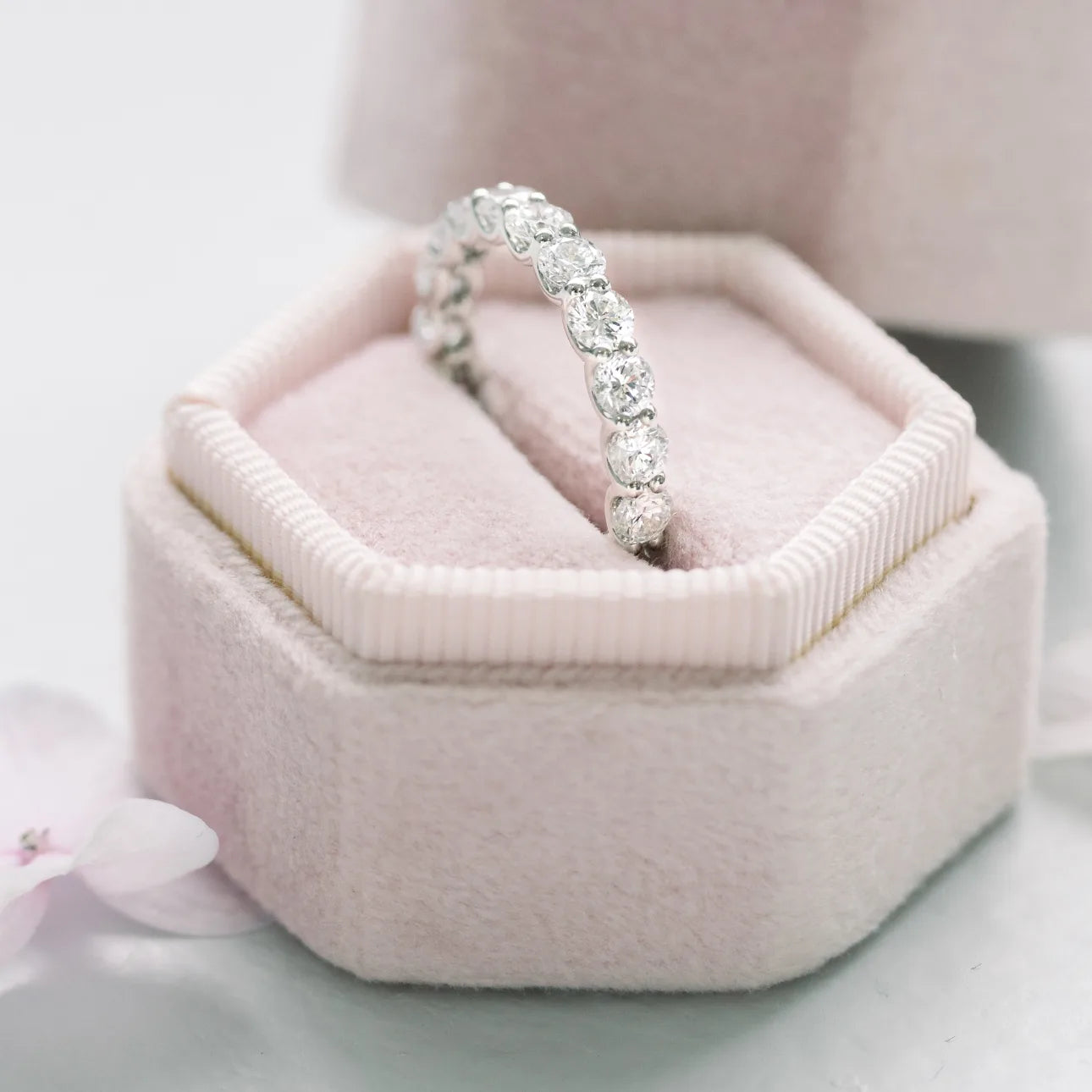#Color_White Gold