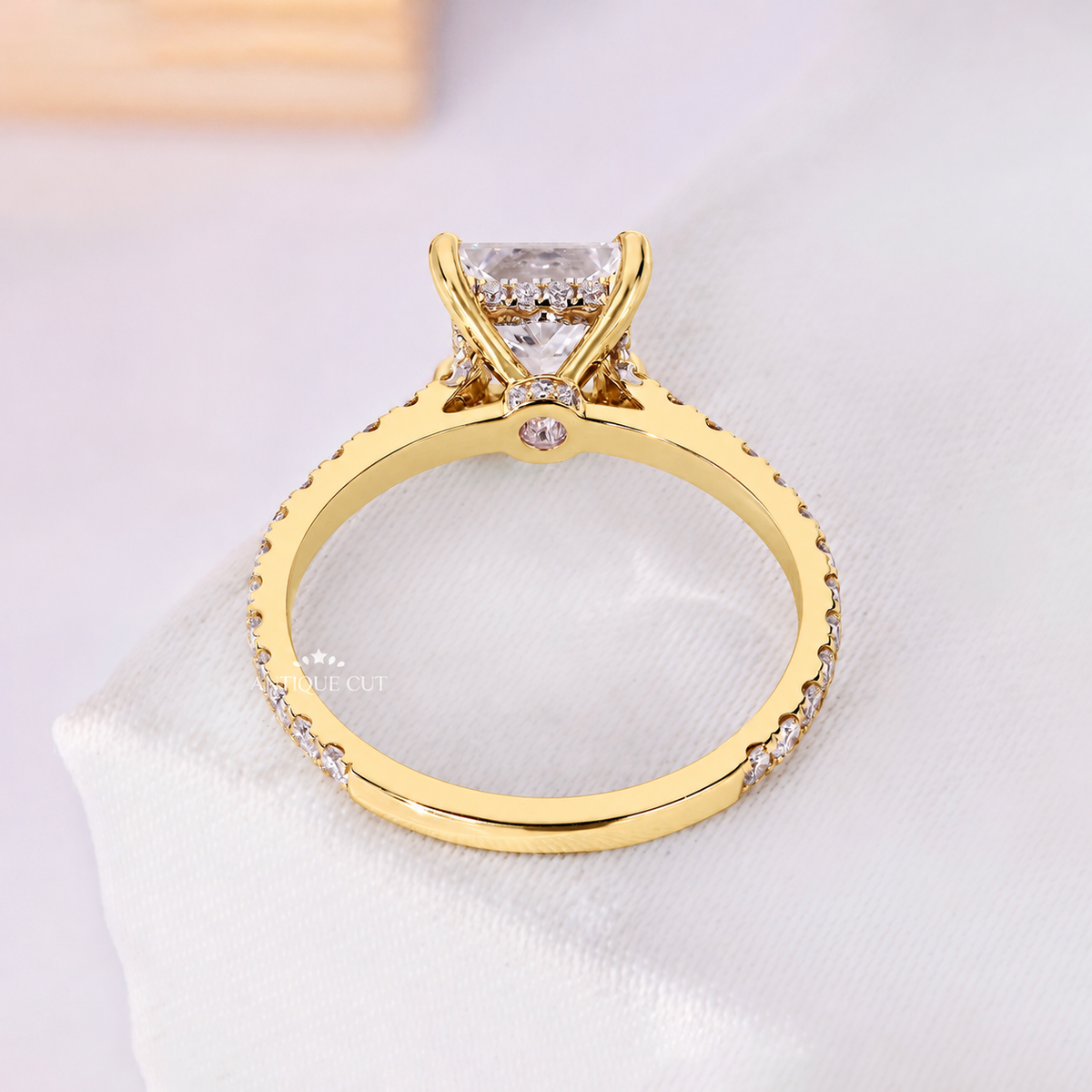 10k Yellow Gold, 14k Yellow Gold, 18k Yellow Gold