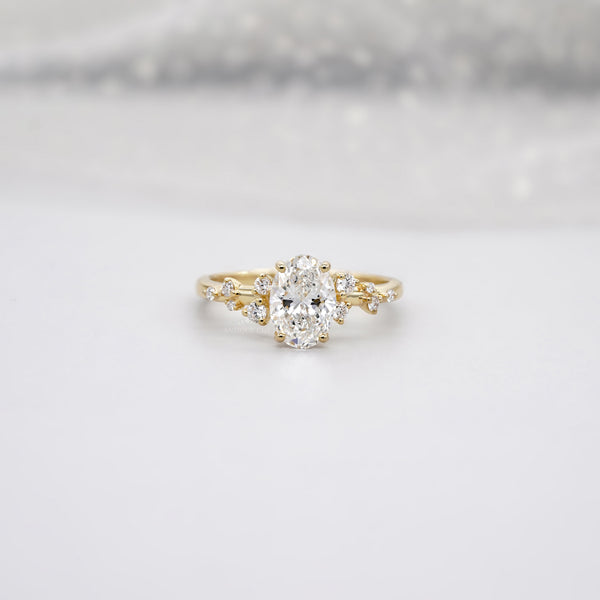 Oval Cut Diamond Ring 1