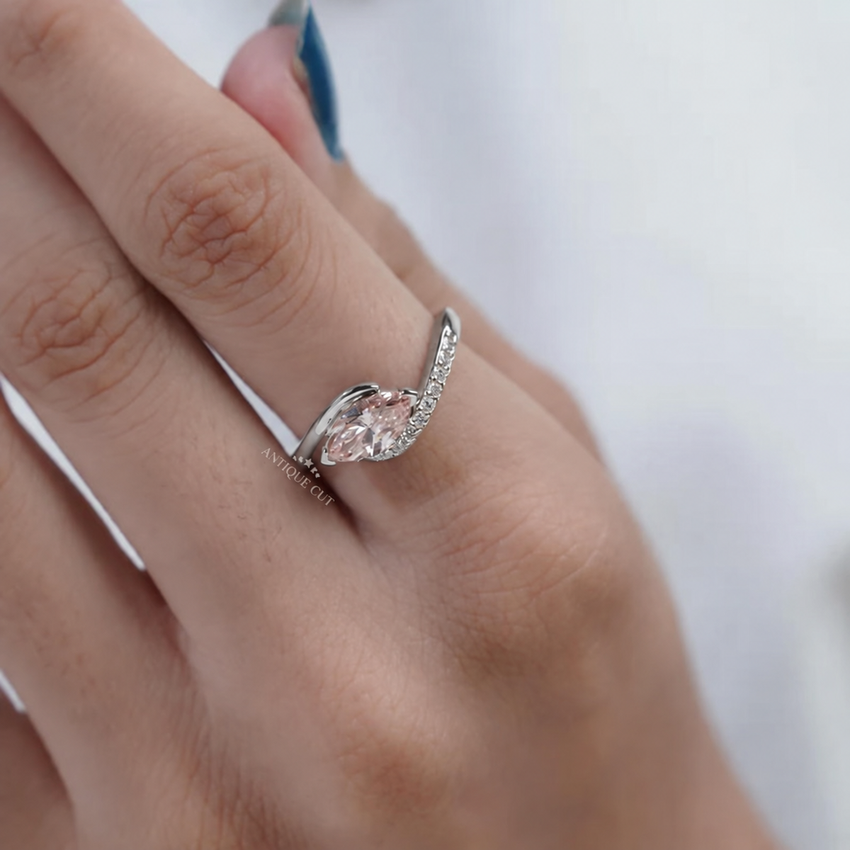 10k White Gold, 14k White Gold, 18k White Gold, Platinum