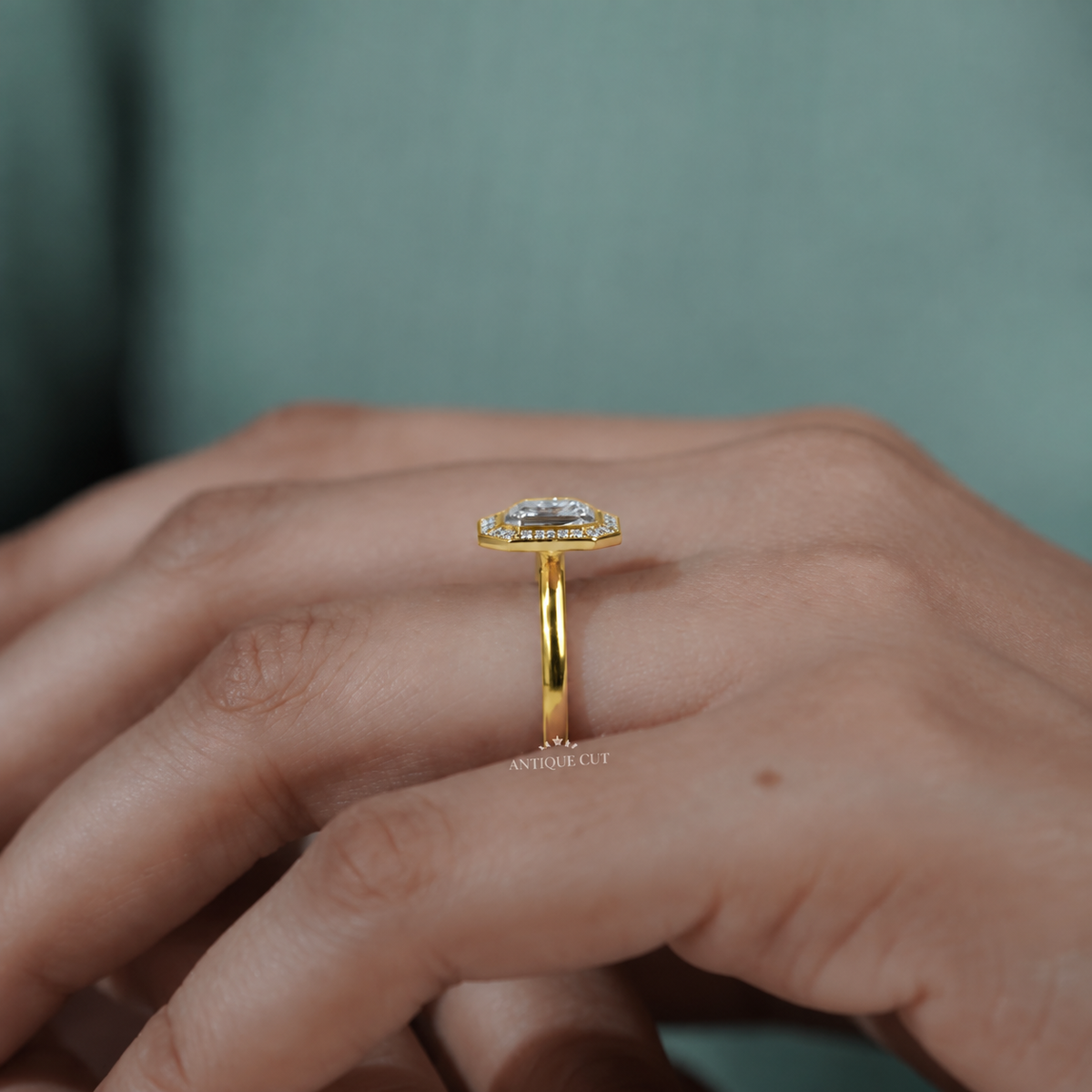 10k Yellow Gold, 14k Yellow Gold, 18k Yellow Gold
