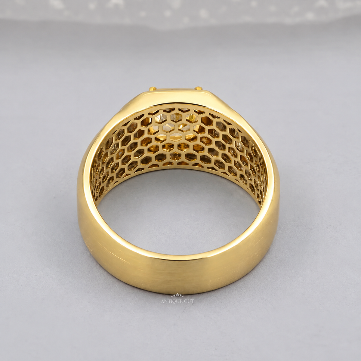 10k Yellow Gold, 14k Yellow Gold, 18k Yellow Gold