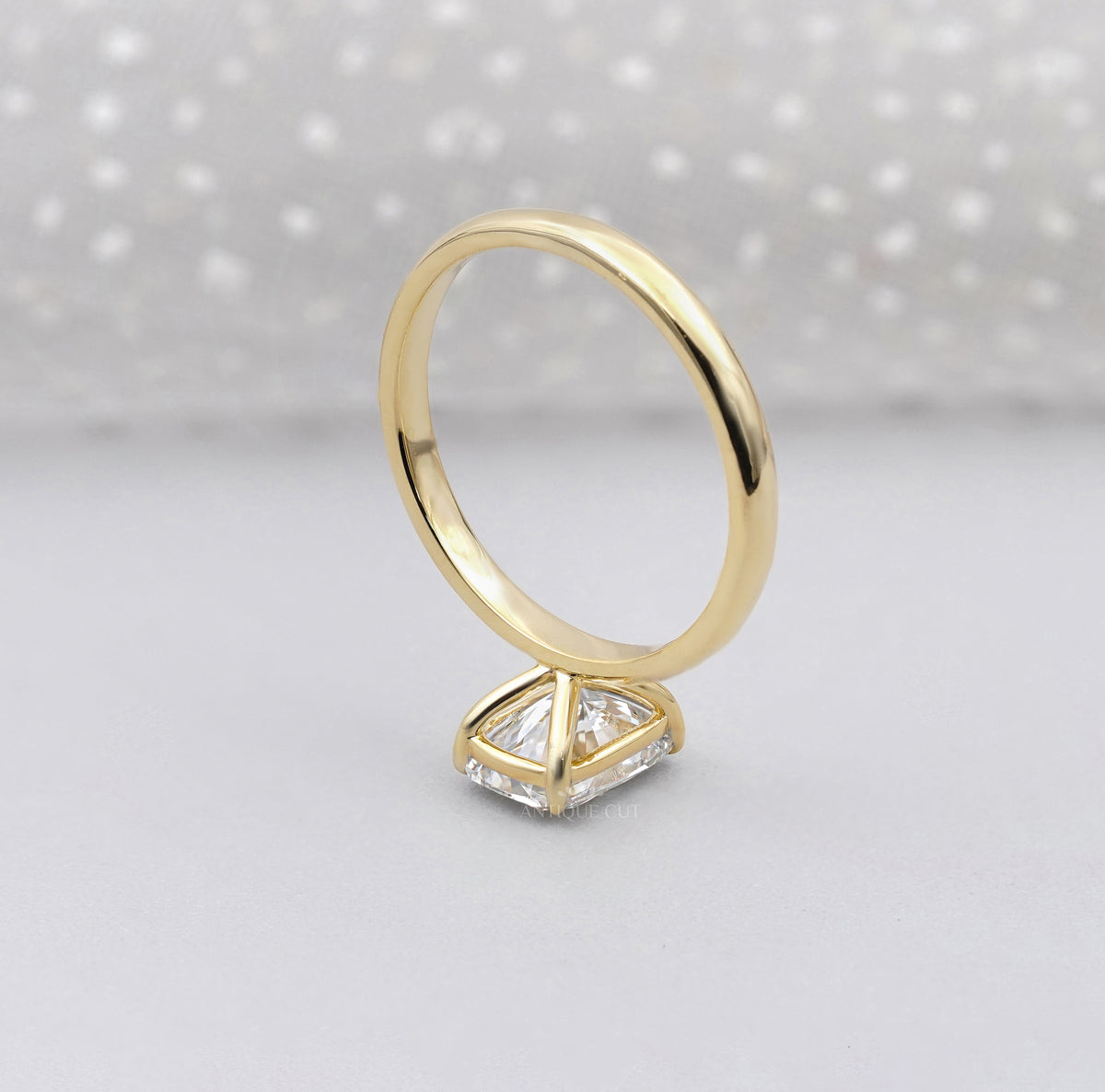 10k Yellow Gold, 14k Yellow Gold, 18k Yellow Gold