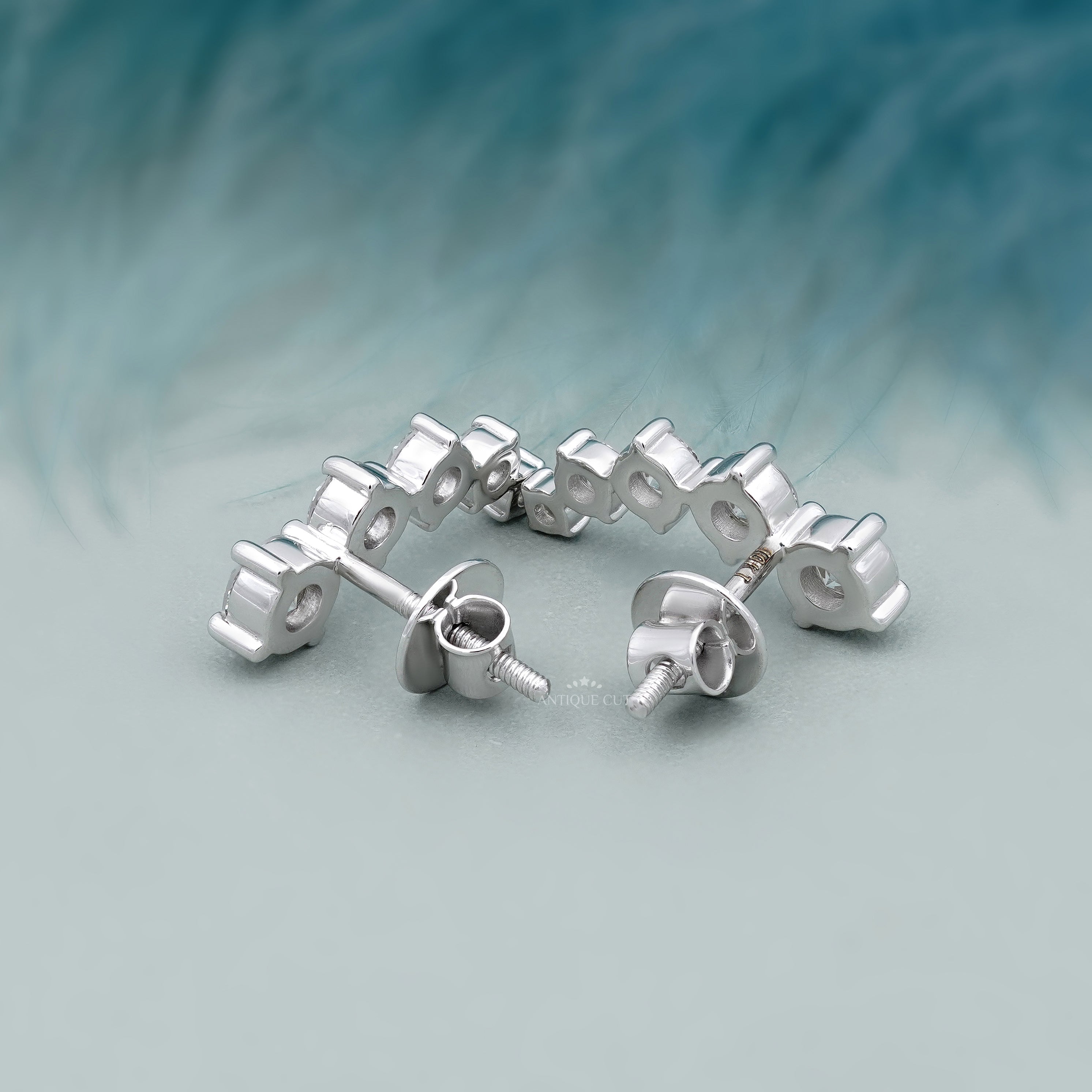 1.42tcw Round Lab Grown Diamond Curve Earring, EF Color, VS Clarity - IGI Certified