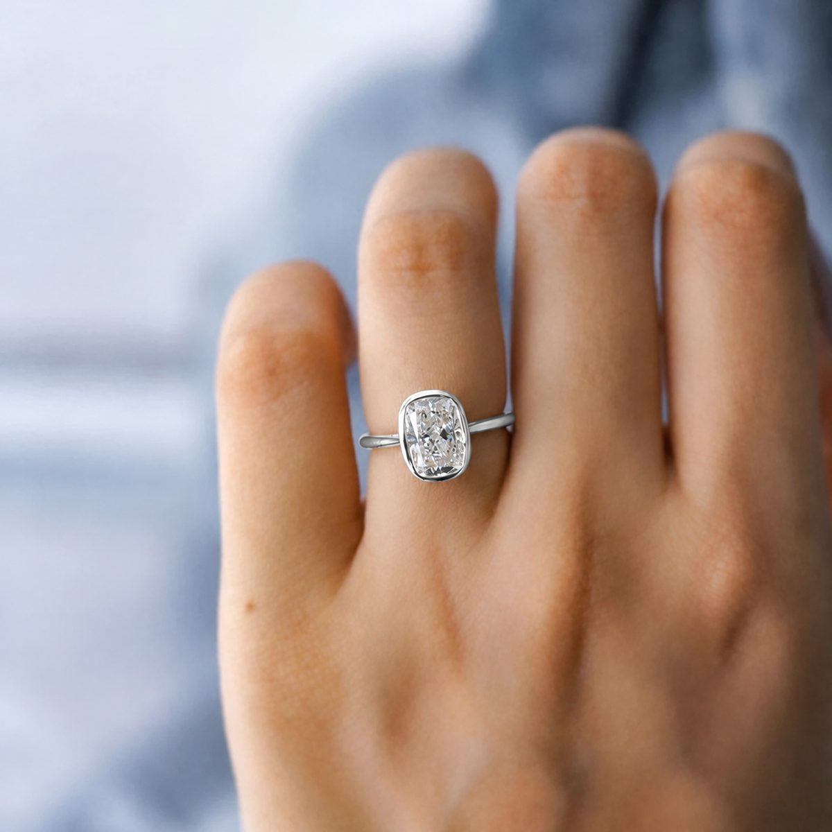 10k White Gold, 14k White Gold, 18k White Gold, Platinum, Silver
