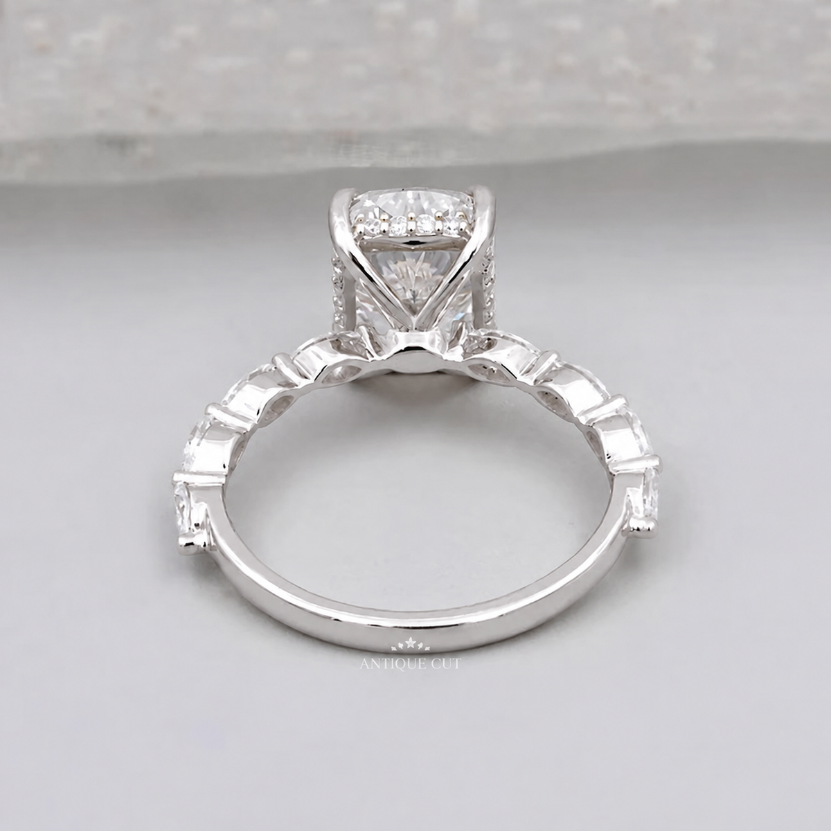 10k White Gold, 14k White Gold, 18k White Gold, Platinum