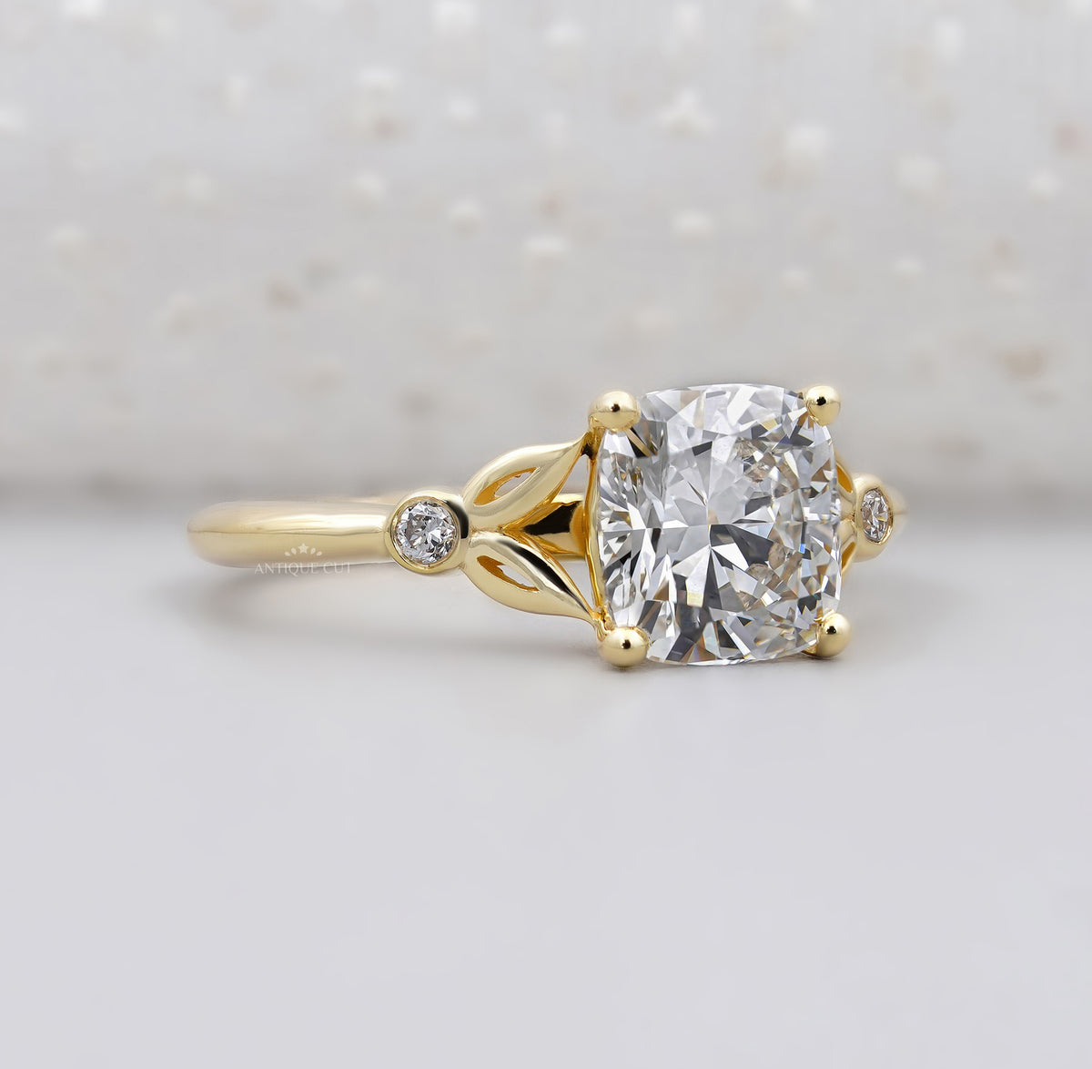 10k Yellow Gold, 14k Yellow Gold, 18k Yellow Gold