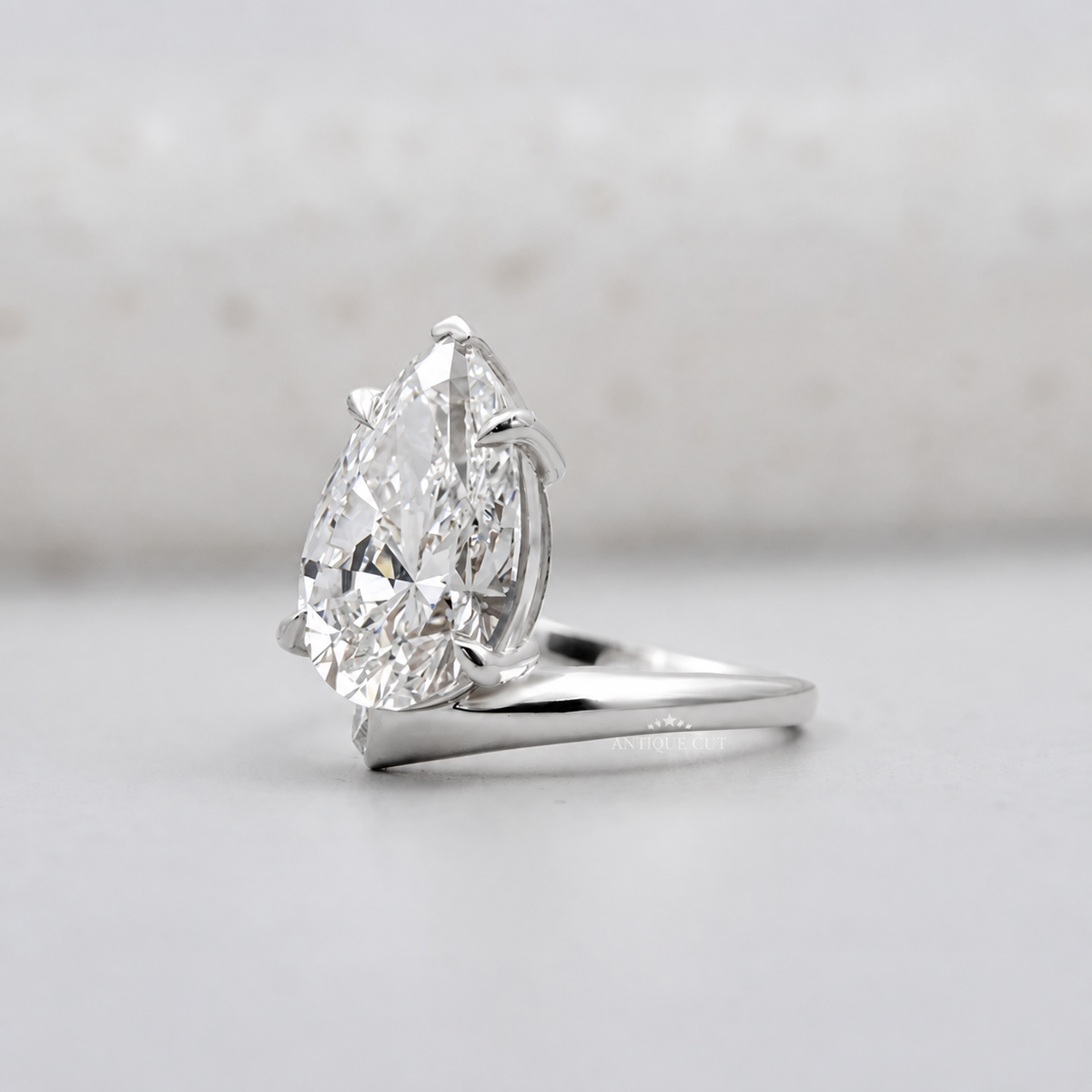 10k White Gold, 14k White Gold, 18k White Gold, Platinum