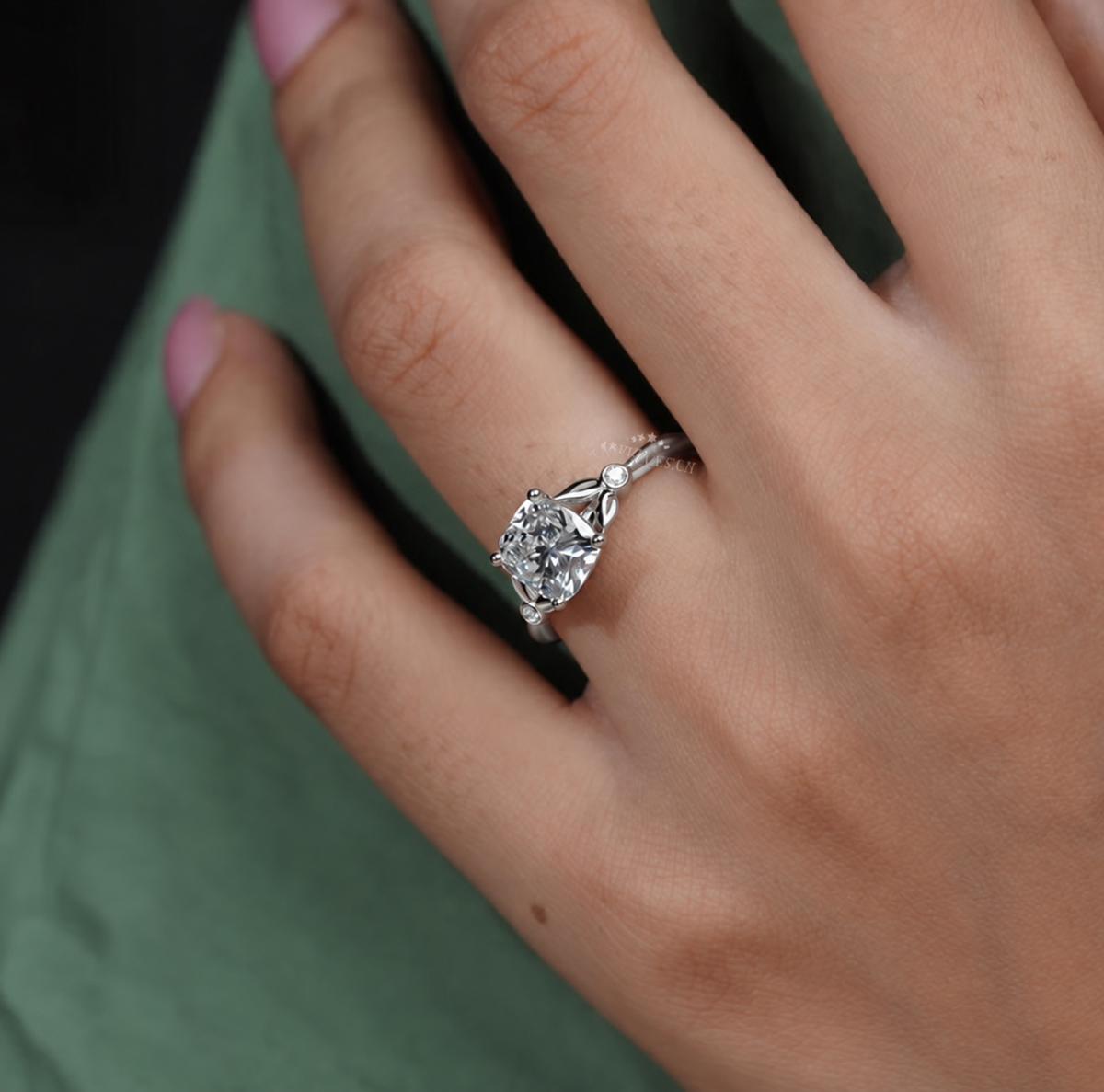 10k White Gold, 14k White Gold, 18k White Gold, Platinum