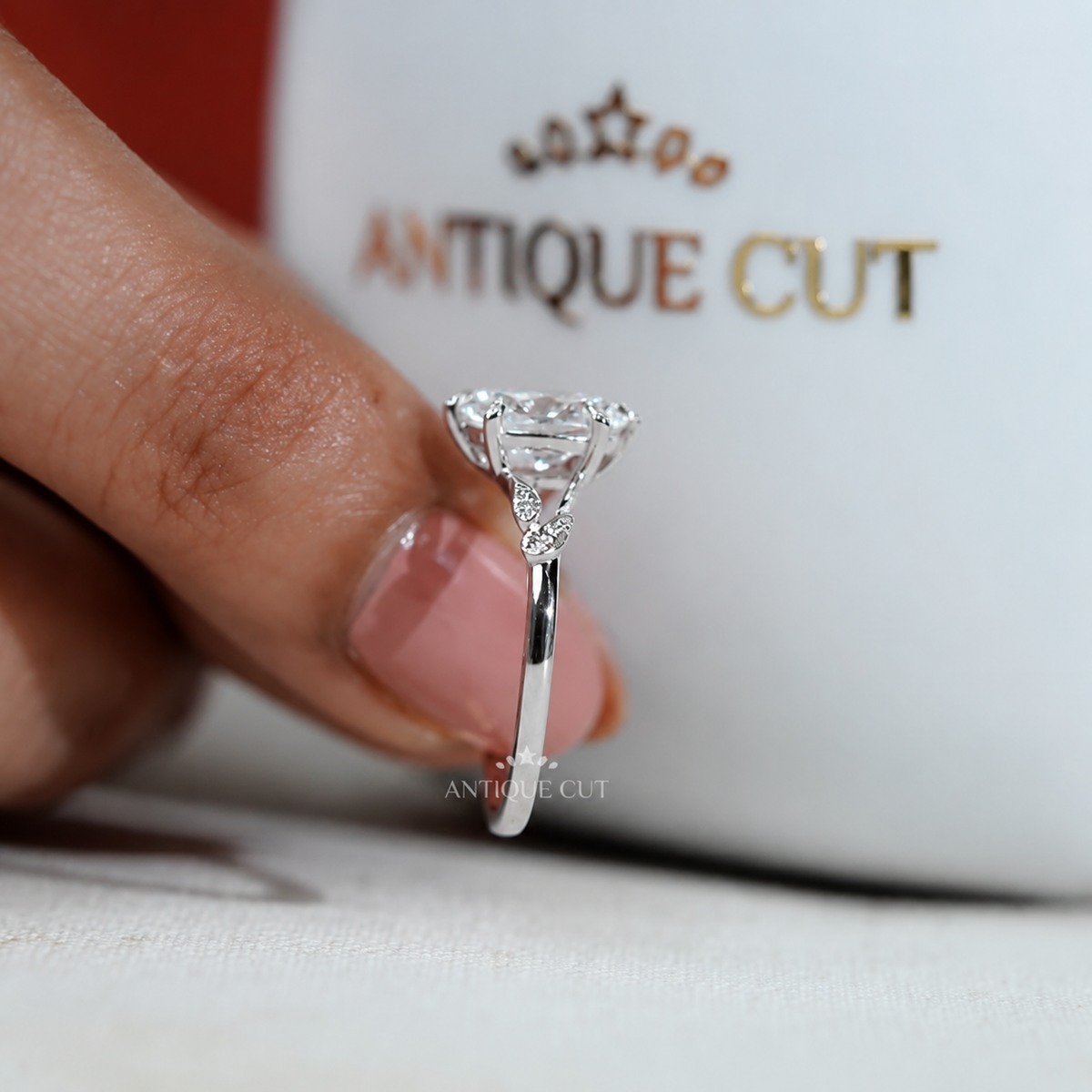 10k White Gold, 14k White Gold, 18k White Gold, Platinum