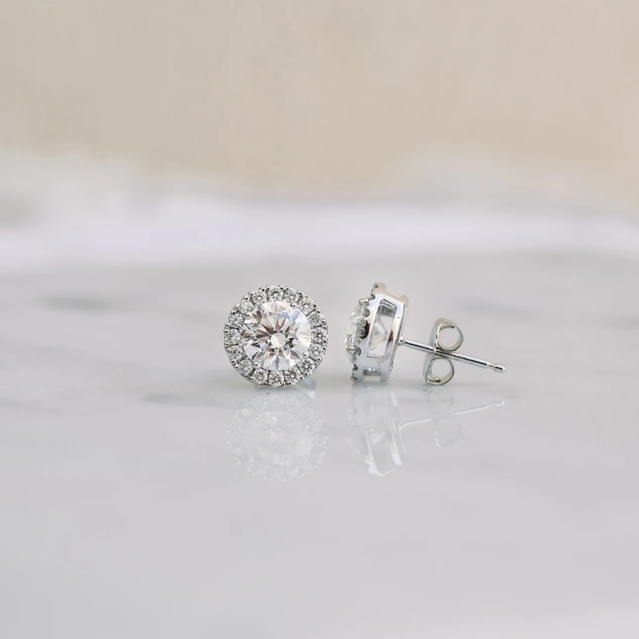 #Color_White Gold