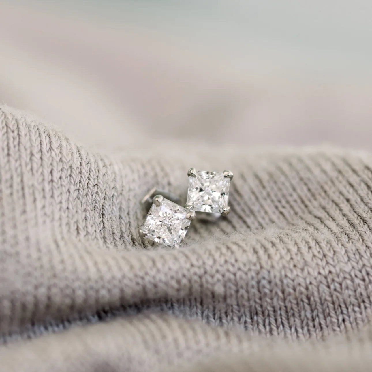 #Color_White Gold_1.0tcw