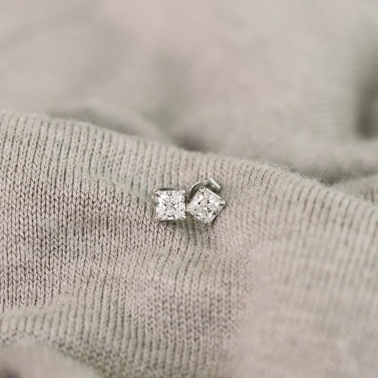 #Color_White Gold_1.0tcw