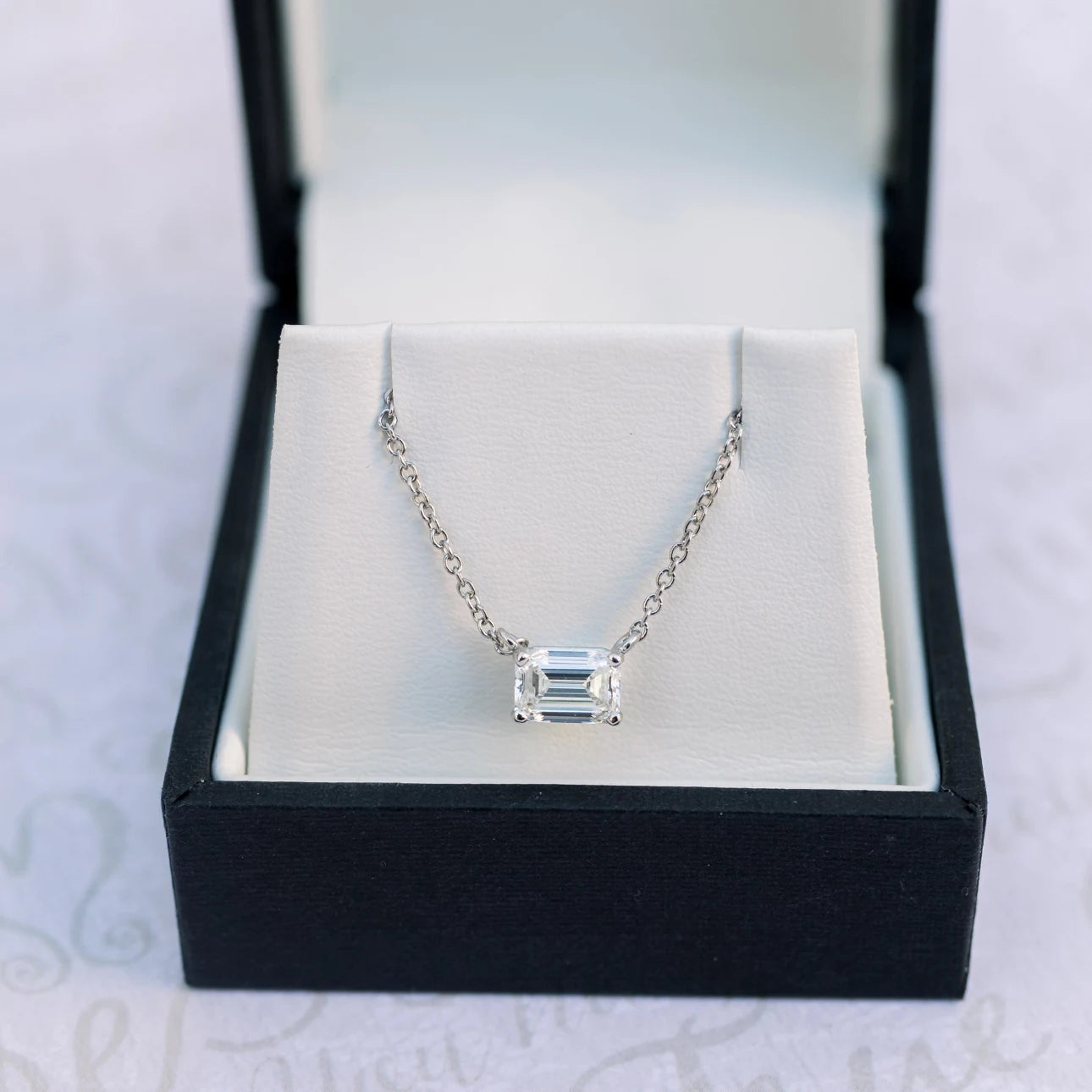 #Color_White Gold