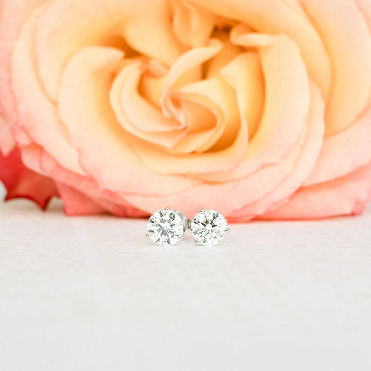 #Color_White Gold