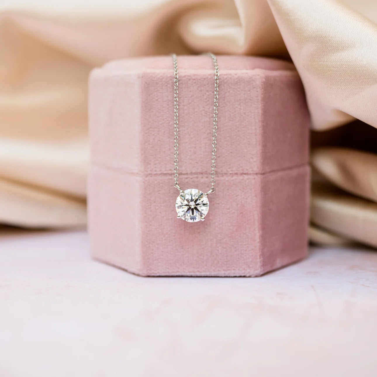 #Color_White Gold